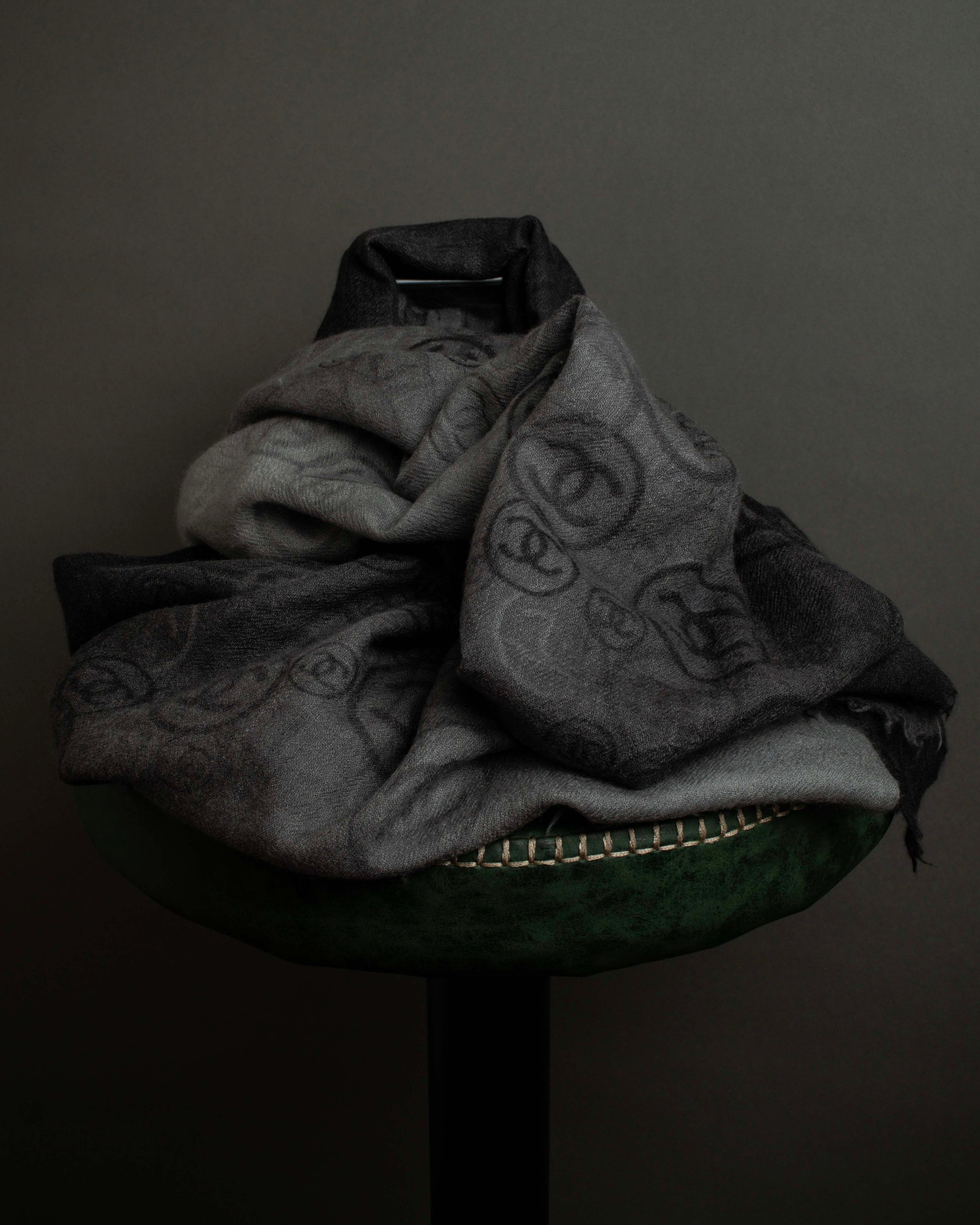 "CHANEL" Logo engraved design cashmere super large stole