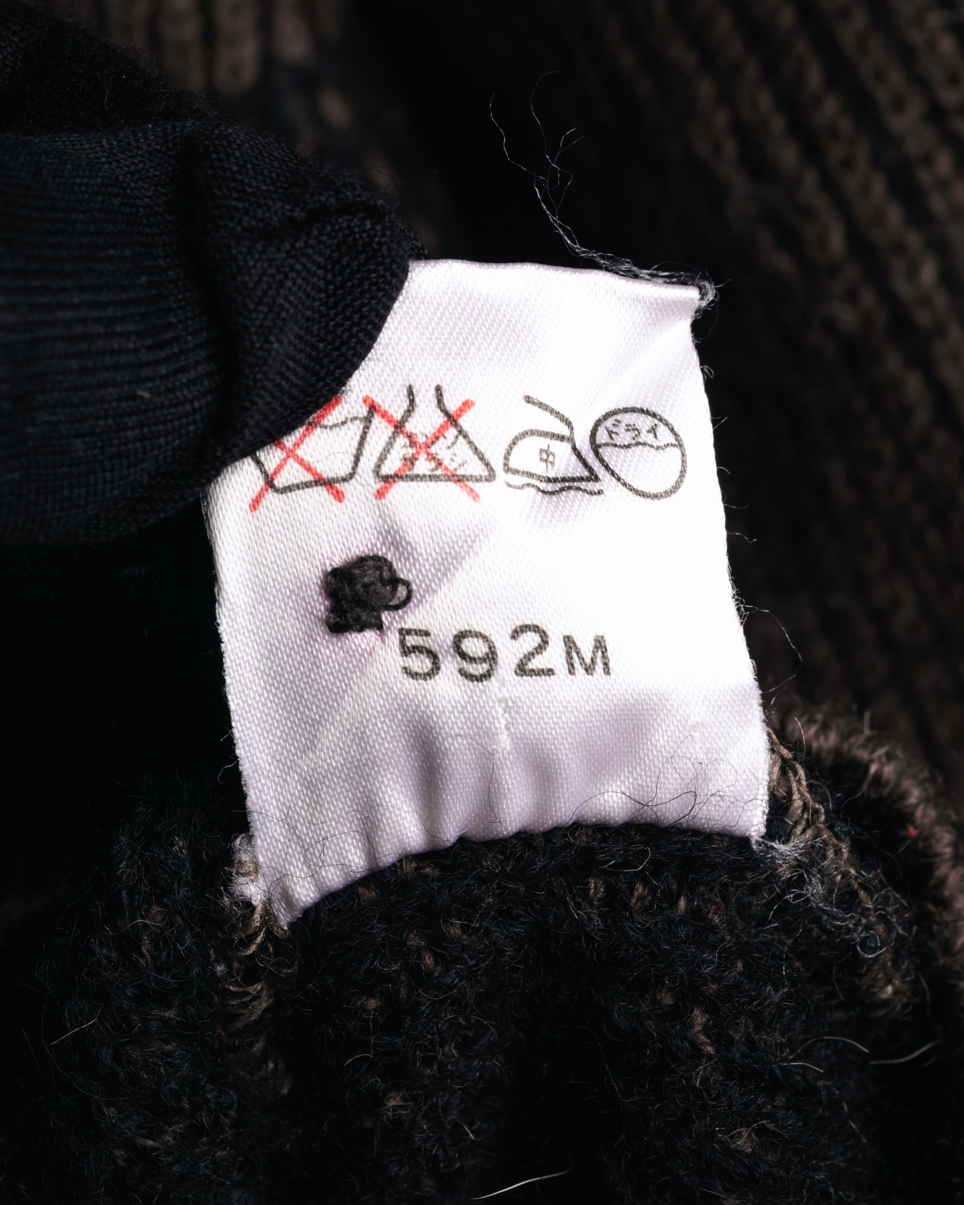 “Yves Saint Laurent” 80’s-90’s geometric knit cardigan