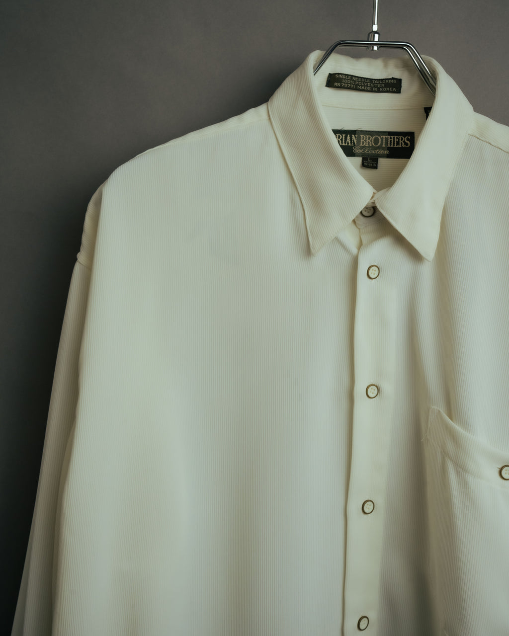 -MOOD Vintage Collections-
90’s Fine ridge ivory drape shirt