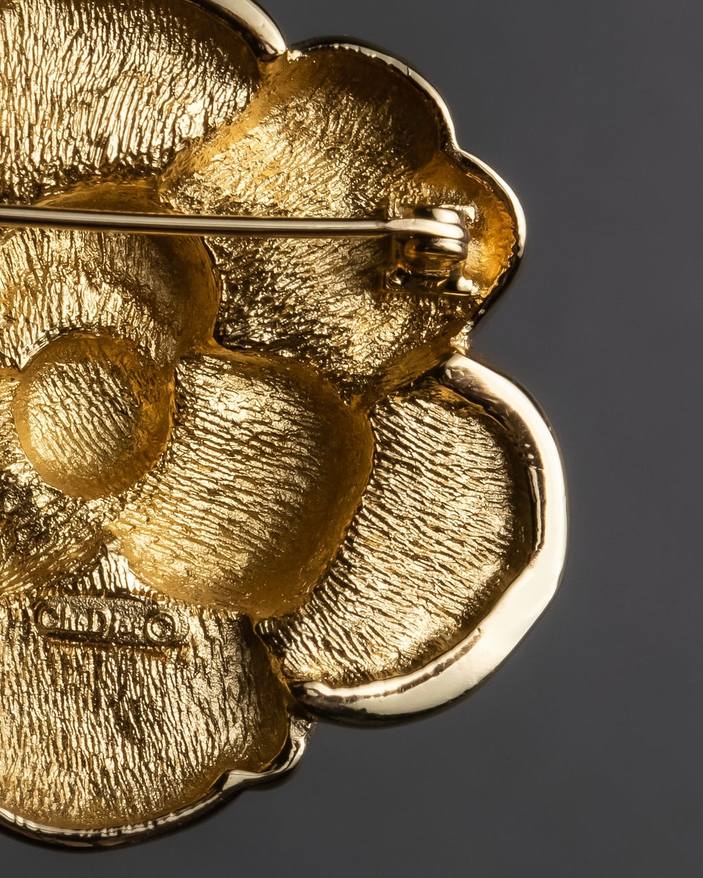 "Christian Dior" Flower motif gold brooch