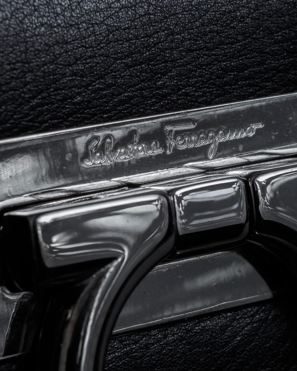 "Salvatore Ferragamo" Gancini motif design leather bowling bag