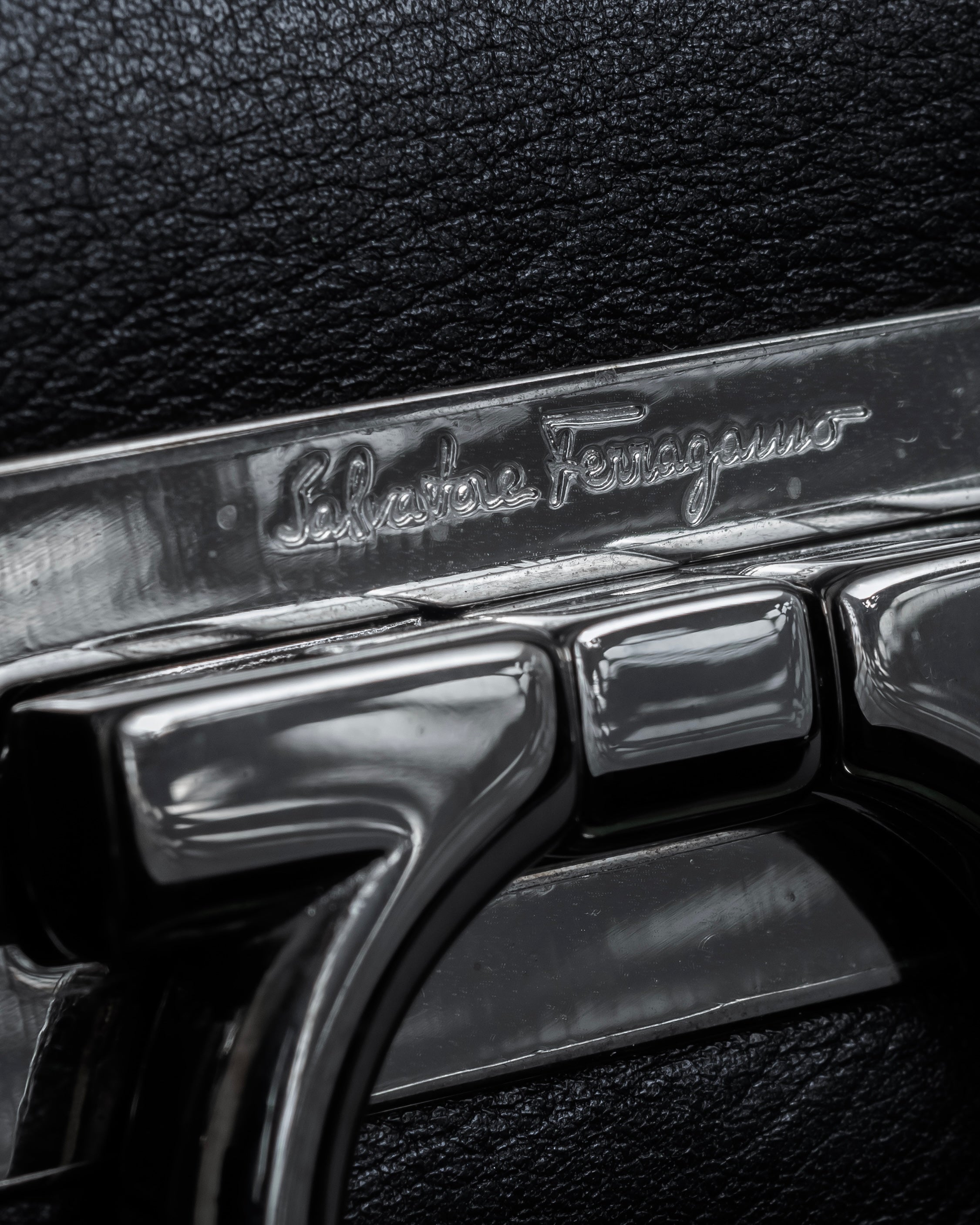 "Salvatore Ferragamo" Gancini motif design leather bowling bag