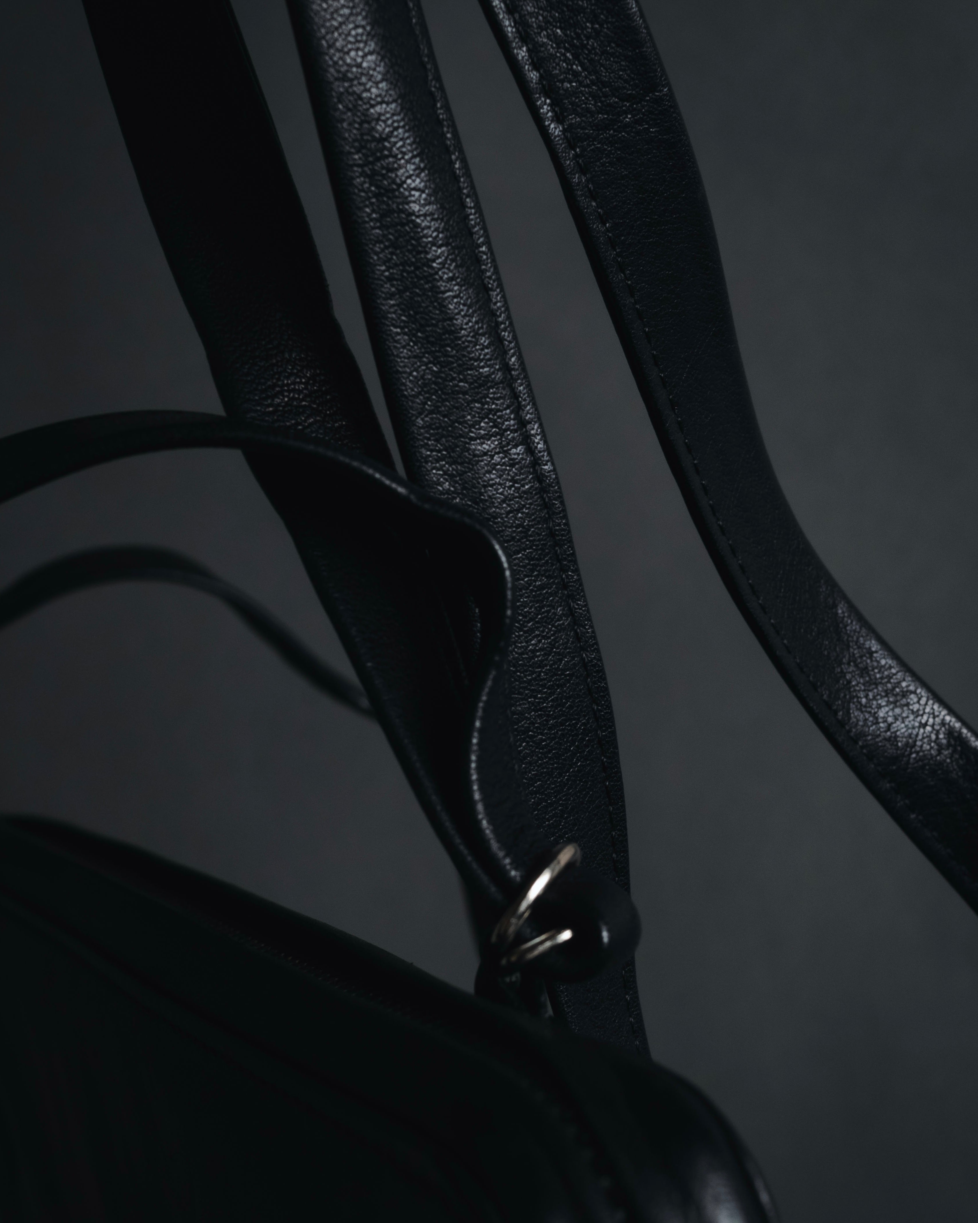 –SPECIAL– "ANN DEMEULEMEESTER" 2010-2013 Transformable roll-top vitello leather bag