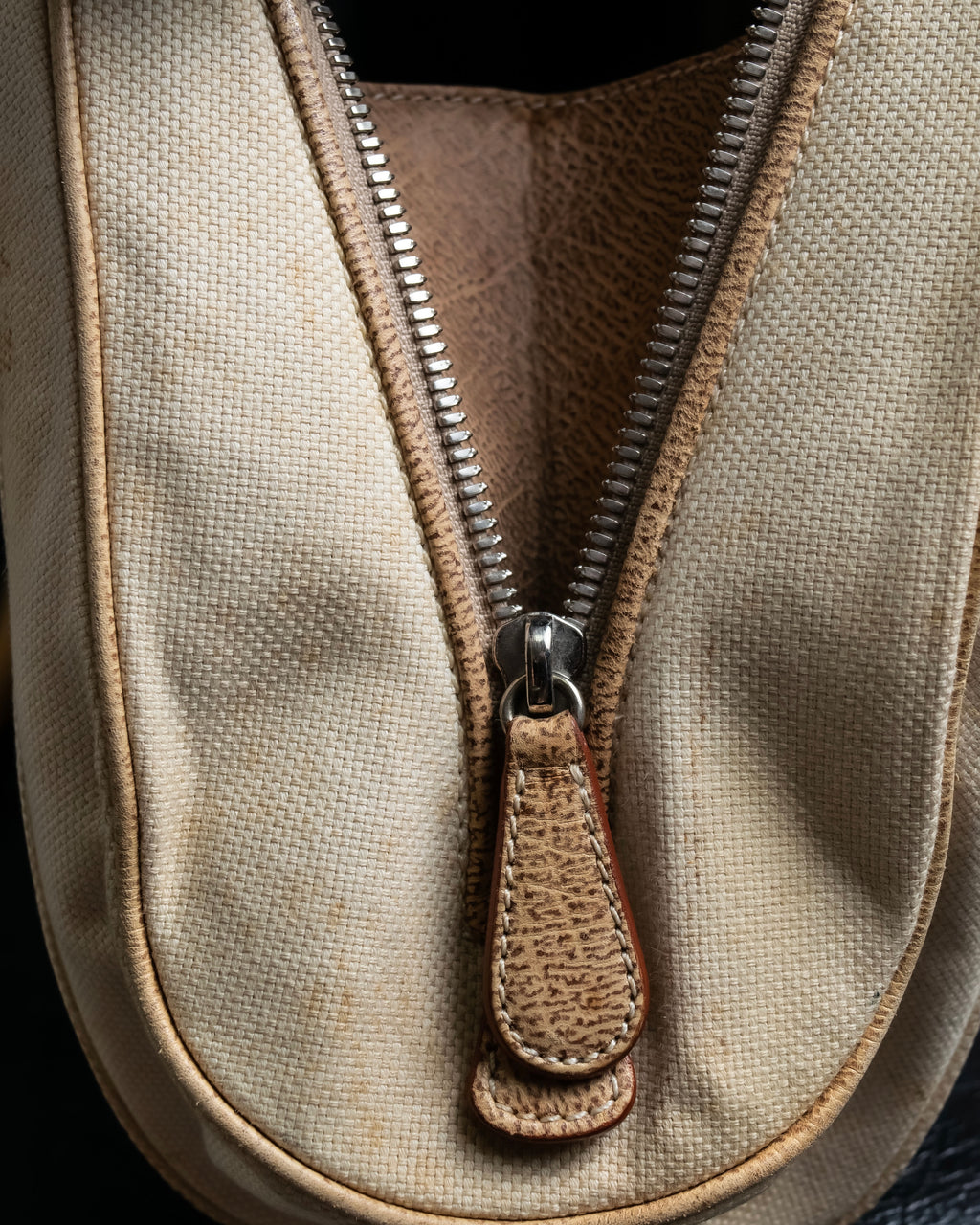 “LOEWE” Leather belted design bicolor handbag