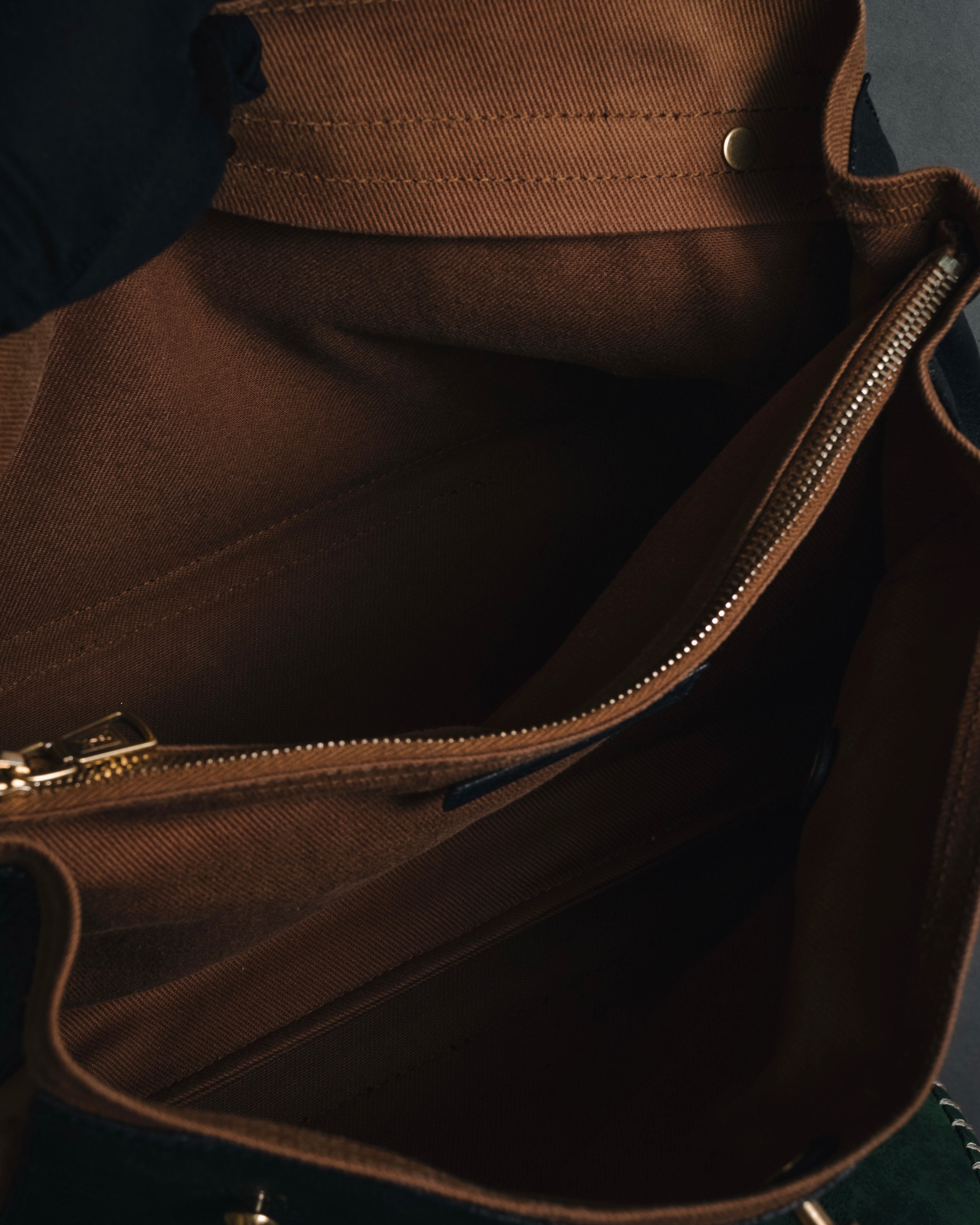 "YVES SAINT LAURENT" 2008-2012 Muse to icon clasp leather and canvas top handle bag