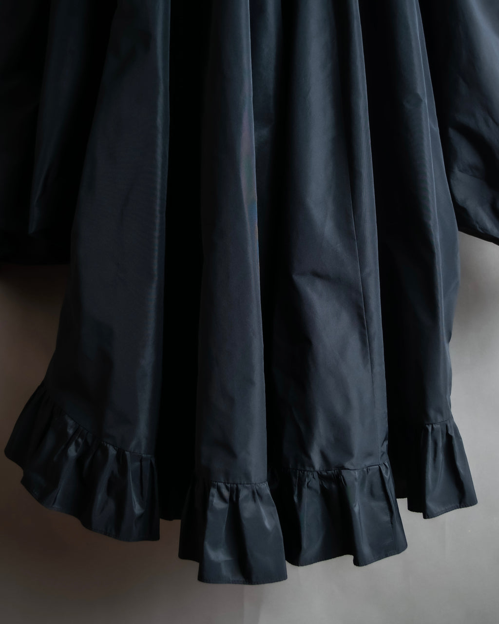 "PATOU" Ribbon shirring design poncho dress