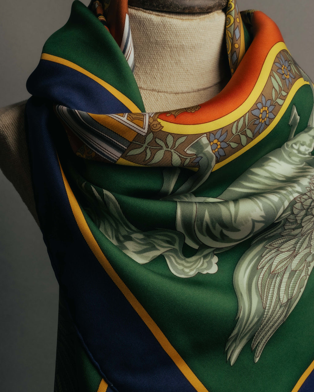 "Hermès" 90's-00's Classic printed silk scarf