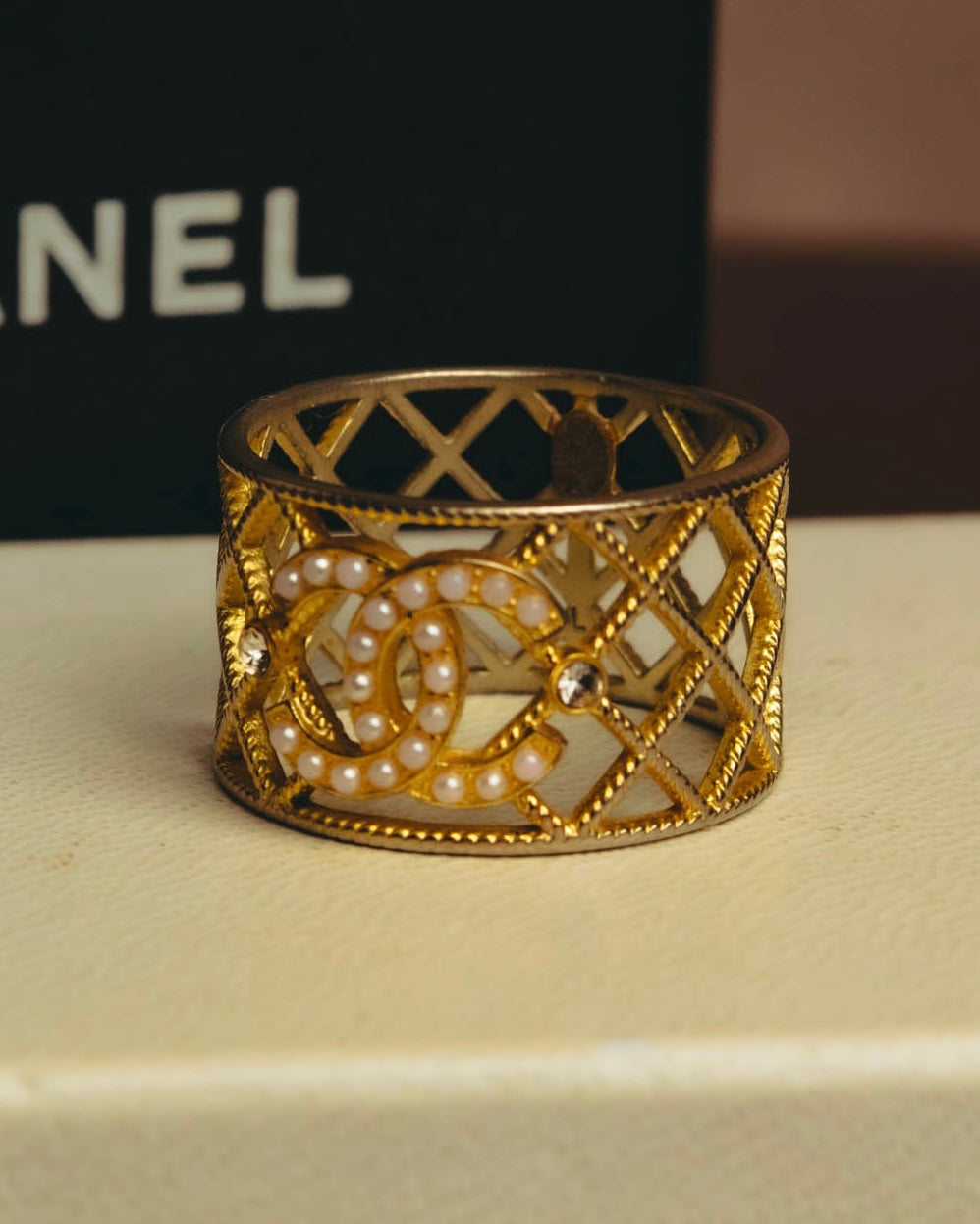 SPECIAL- “CHANEL“ 2021 AW Pearl quilted CC ring – MOOD