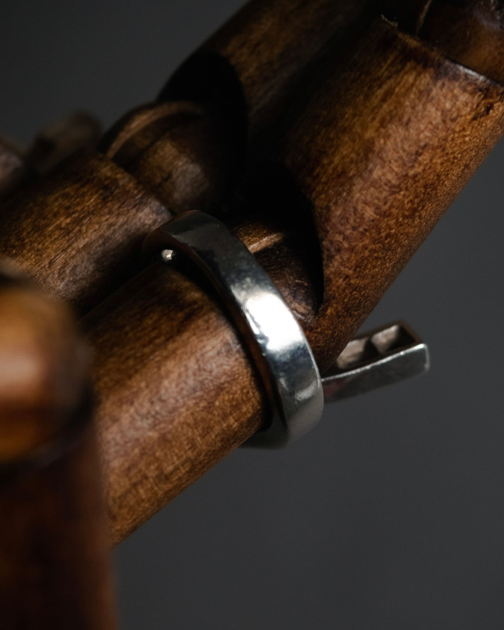 “GUCCI” 1990’s-2000’s Amethyst bypass silver ring