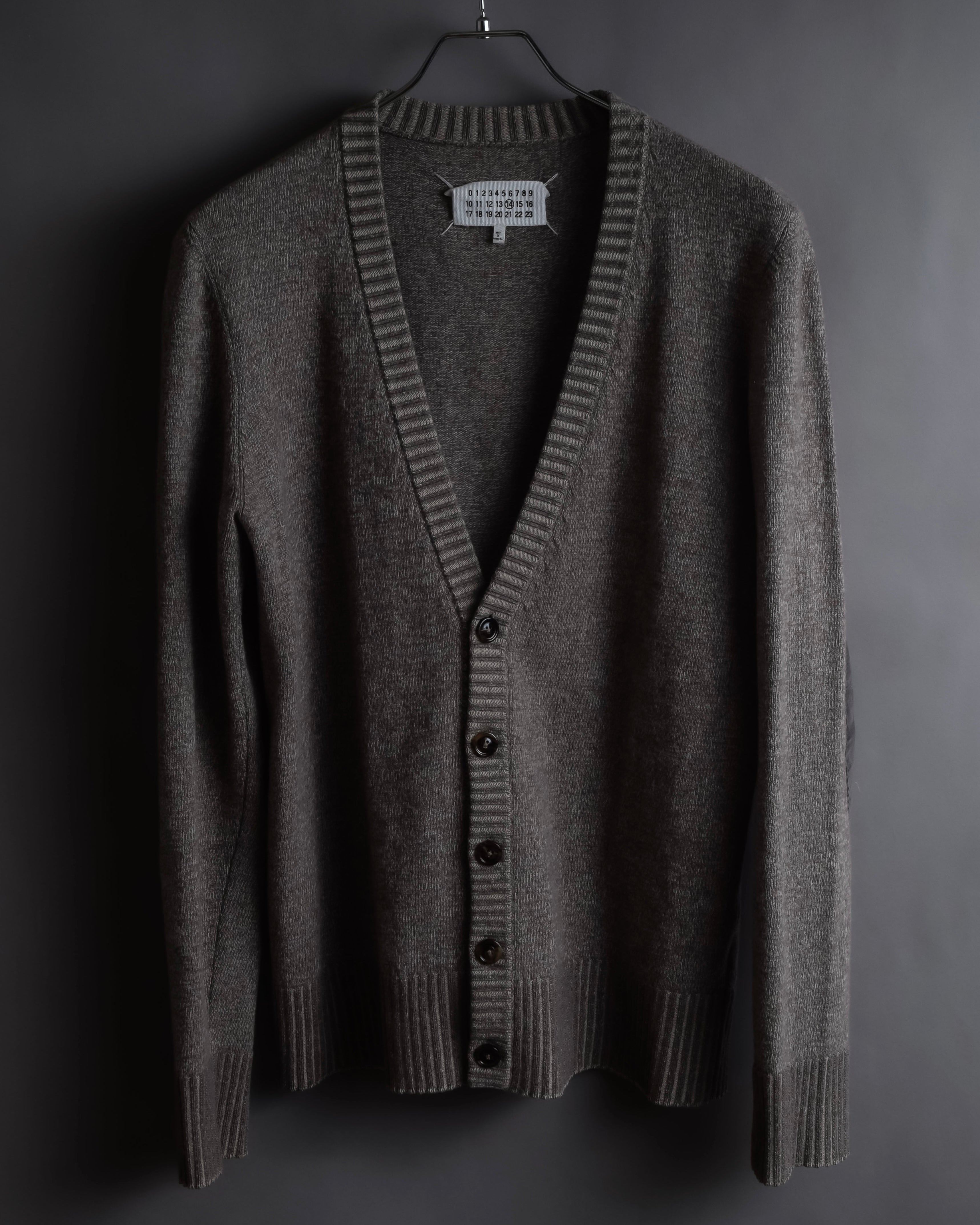 "MAISON MARGIELA" 13AW Patch accented low gauge wool cardigan