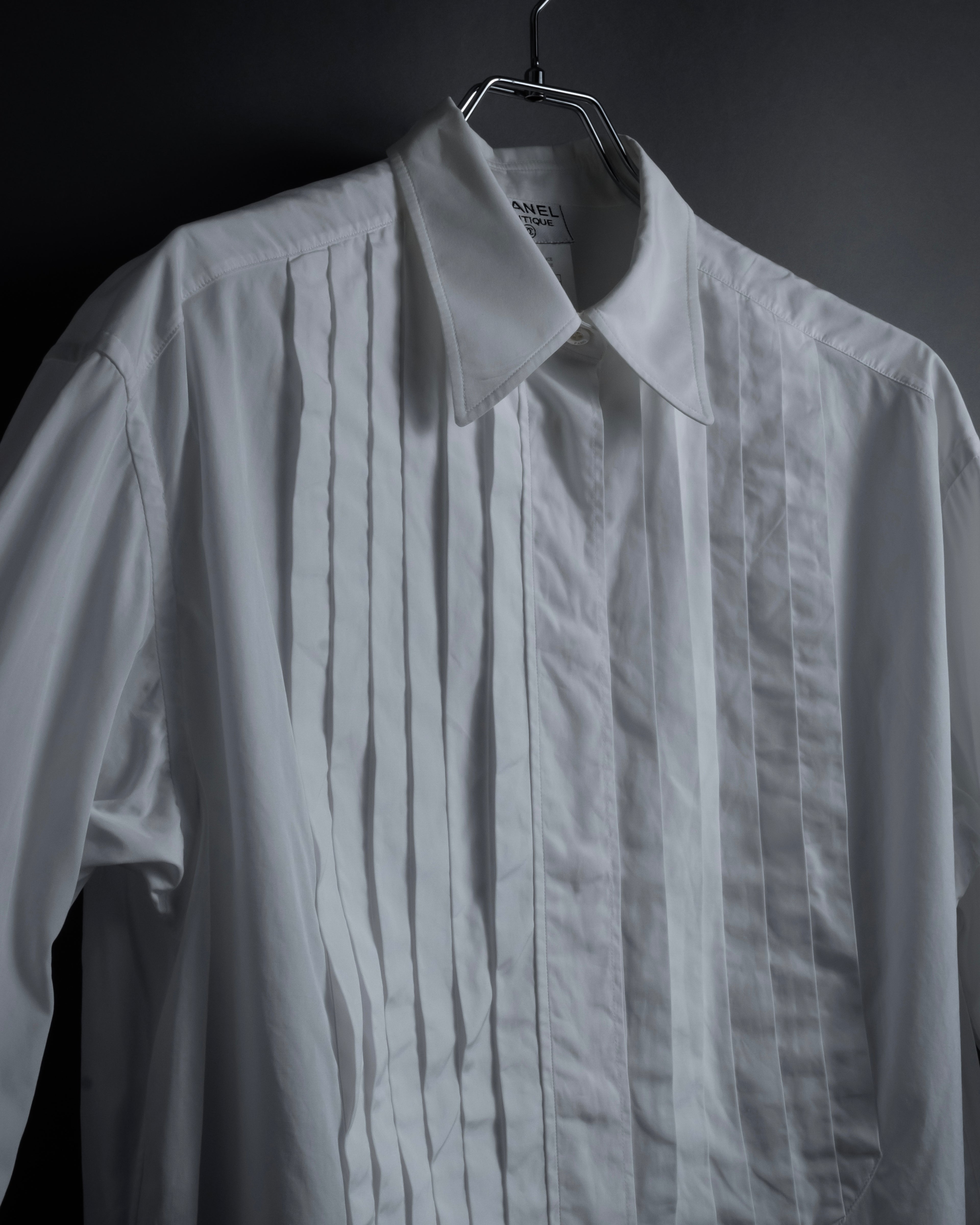 "CHANEL" 96's Spring collection tuck pleats shirt