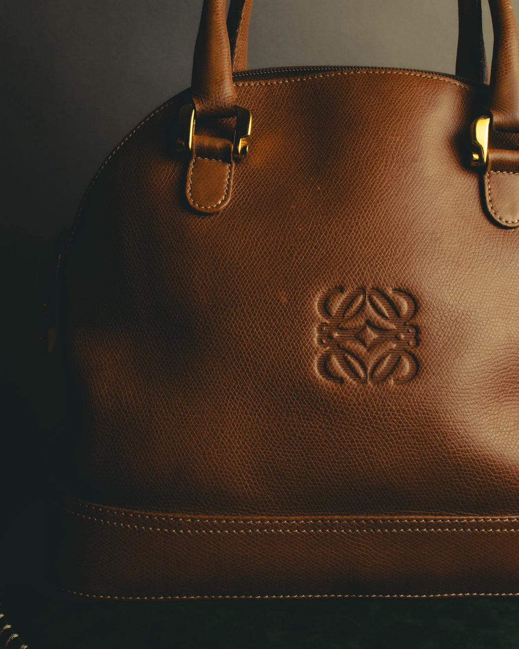 "LOEWE" 80s–00's logo embossed leather handbag