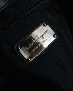 "Salvatore Ferragamo" 05’s-11’s Oversized gancini hardware shrink leather bag