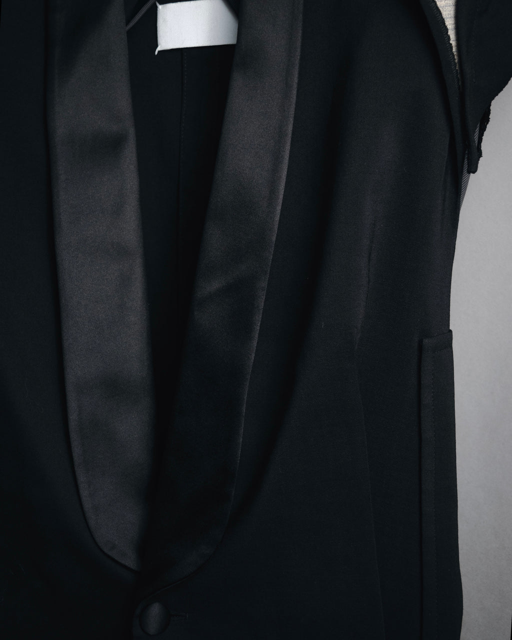 –SPECIAL– "Maison Martin Margiela"
2012SS sleeveless deconstructed tuxedo lapel jacket