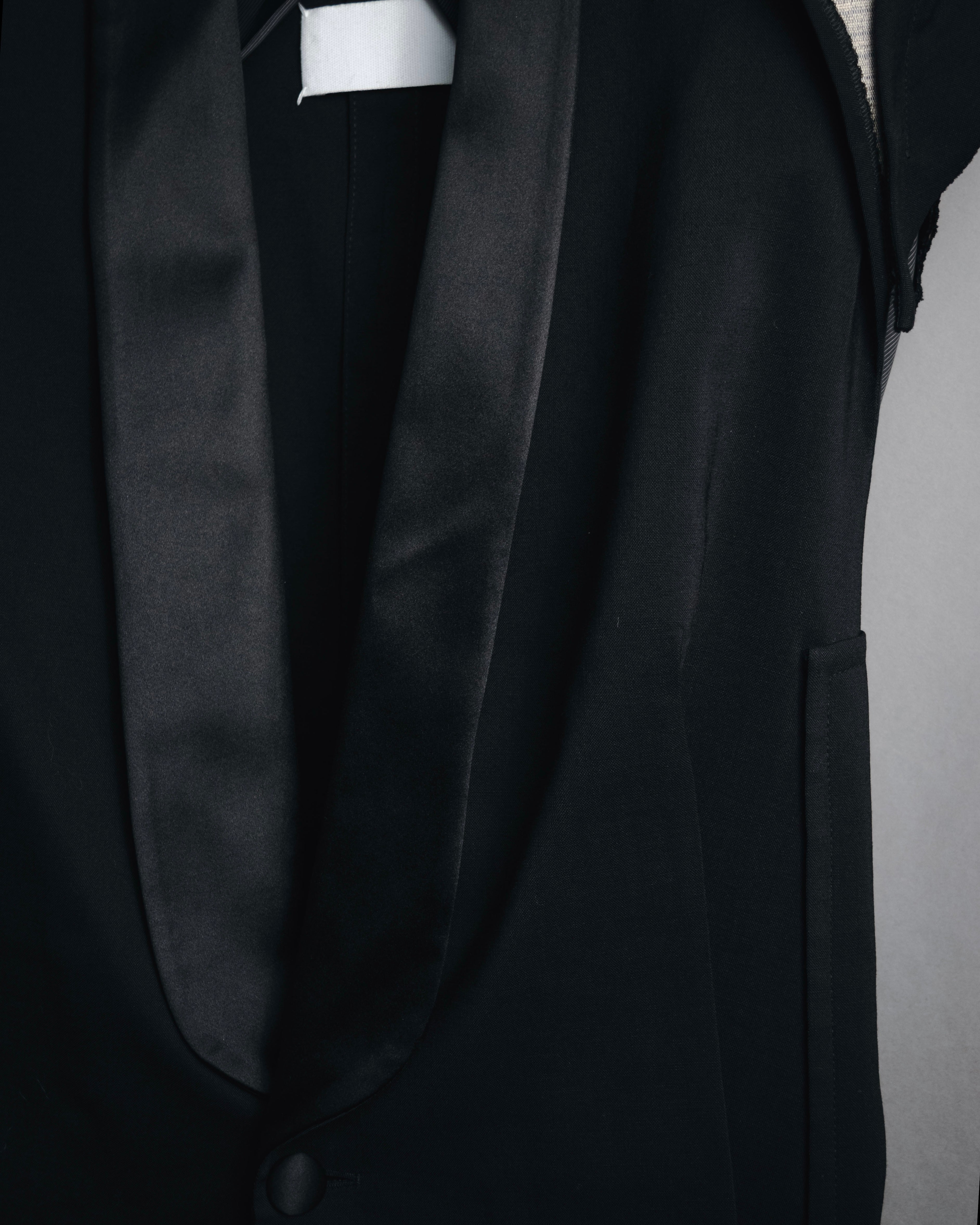 –SPECIAL– "Maison Martin Margiela"
2012SS sleeveless deconstructed tuxedo lapel jacket