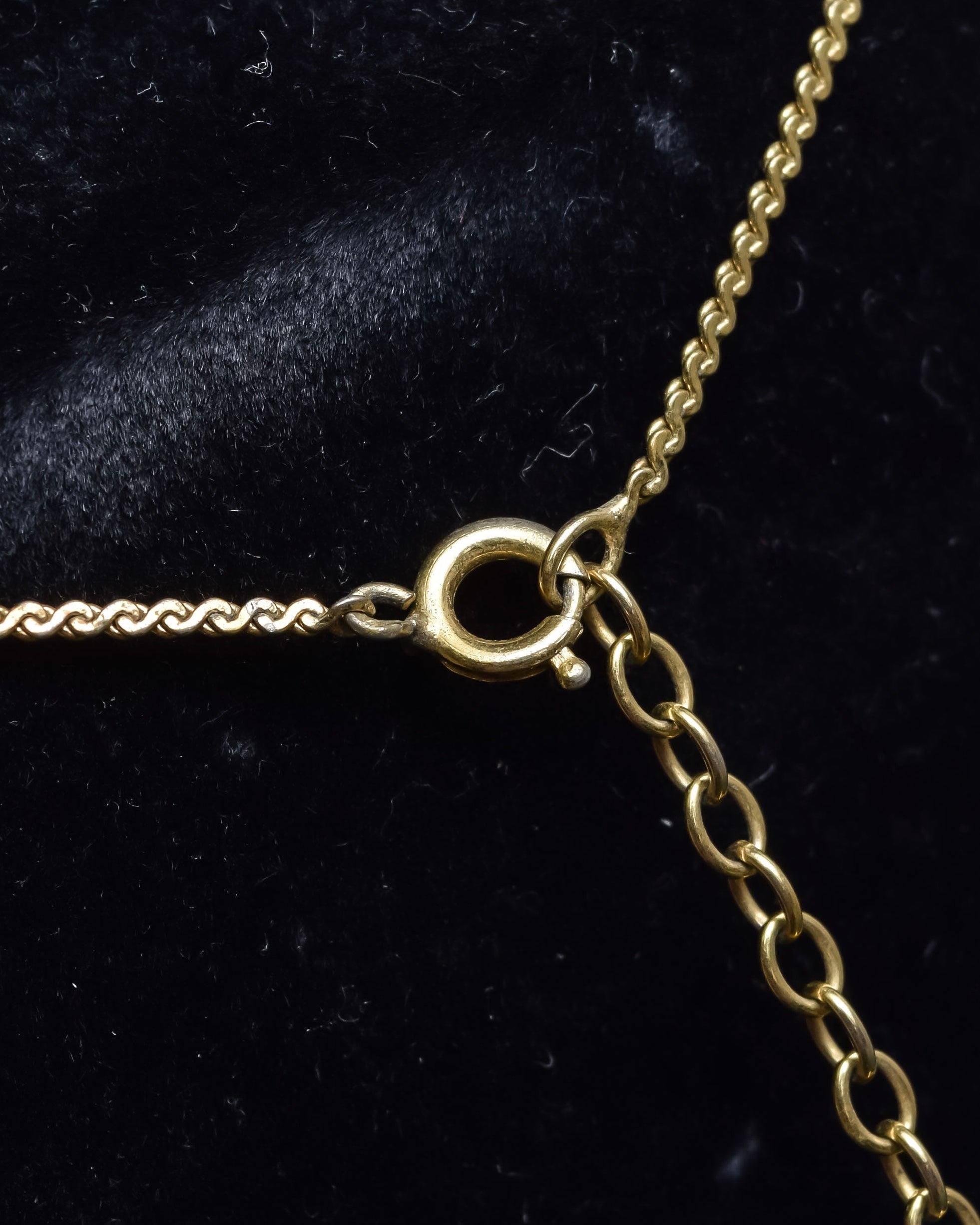 "Christian Dior" Teardrop garnet set gold necklace