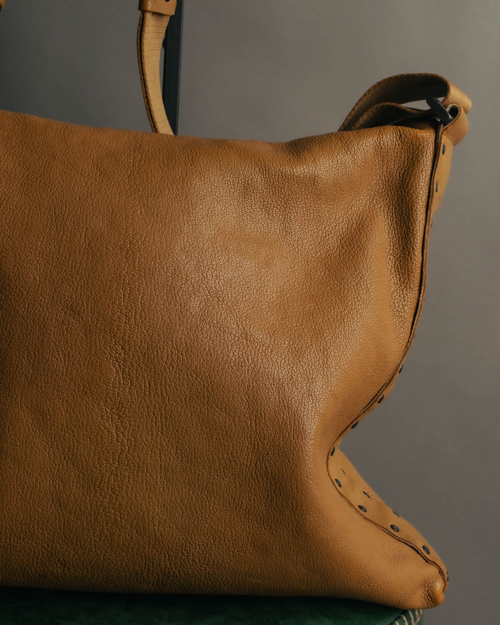 "BOTTEGA VENETA" 00's-10's Grained leather messenger bag