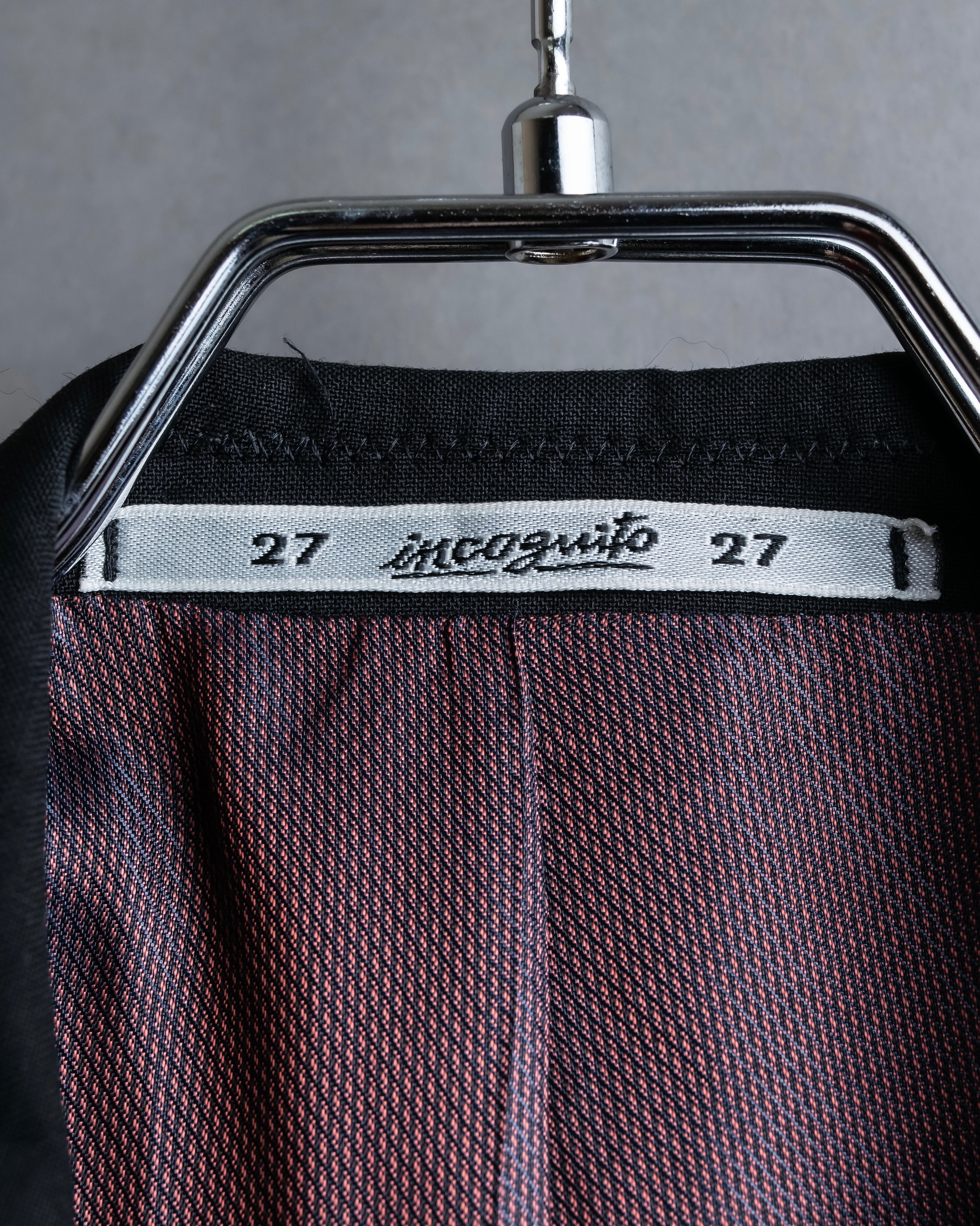 “INCOGUITO“ Shiny peak lapel double breasted tailored jacket