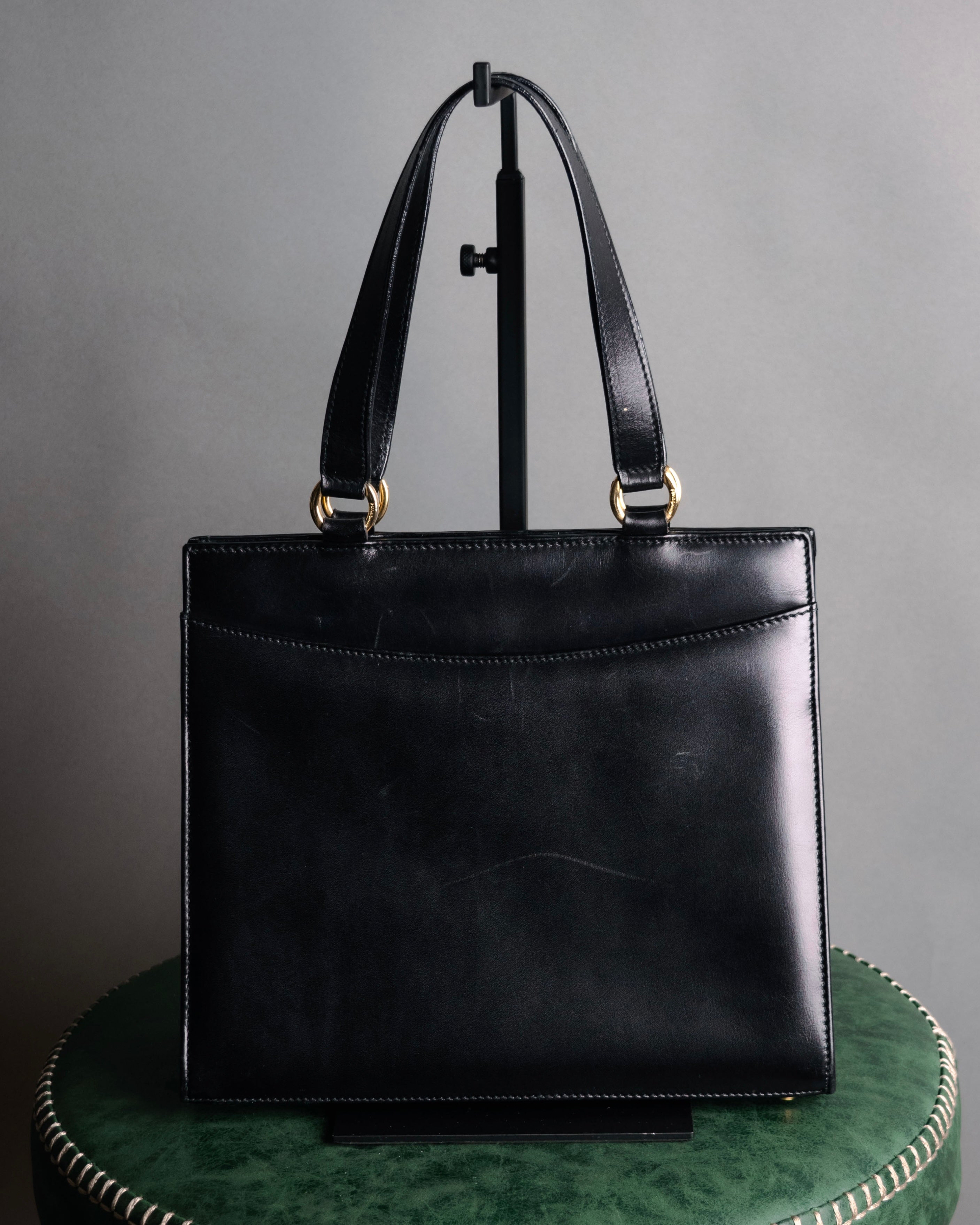 【SalvatoreFerragamo】レザーバッグ SalvatoreFerragamo レザーワンショルダーバッグ