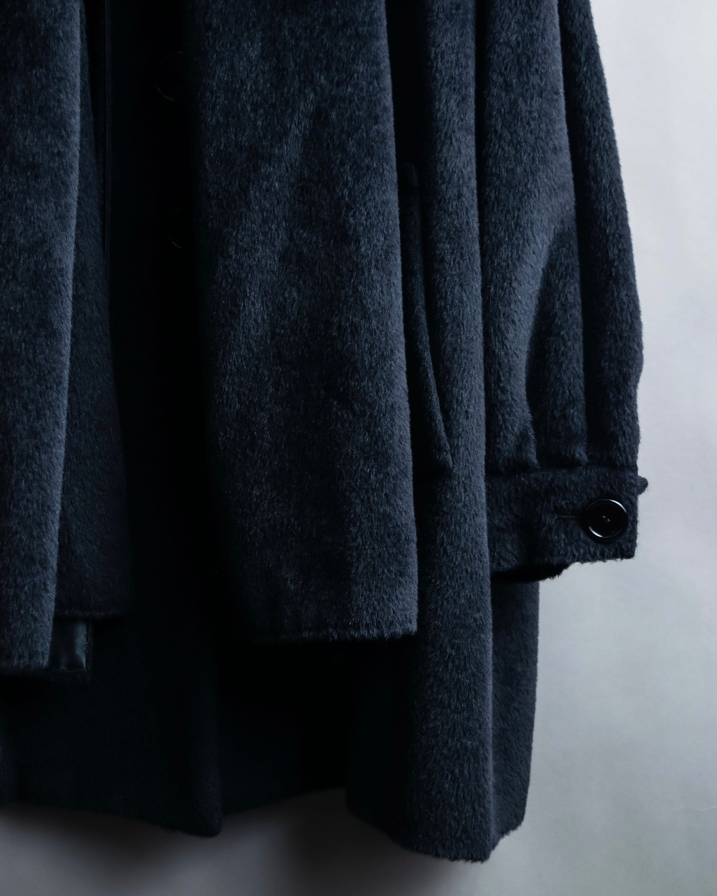 "DIOR" Cape docking fluffy mid length coat