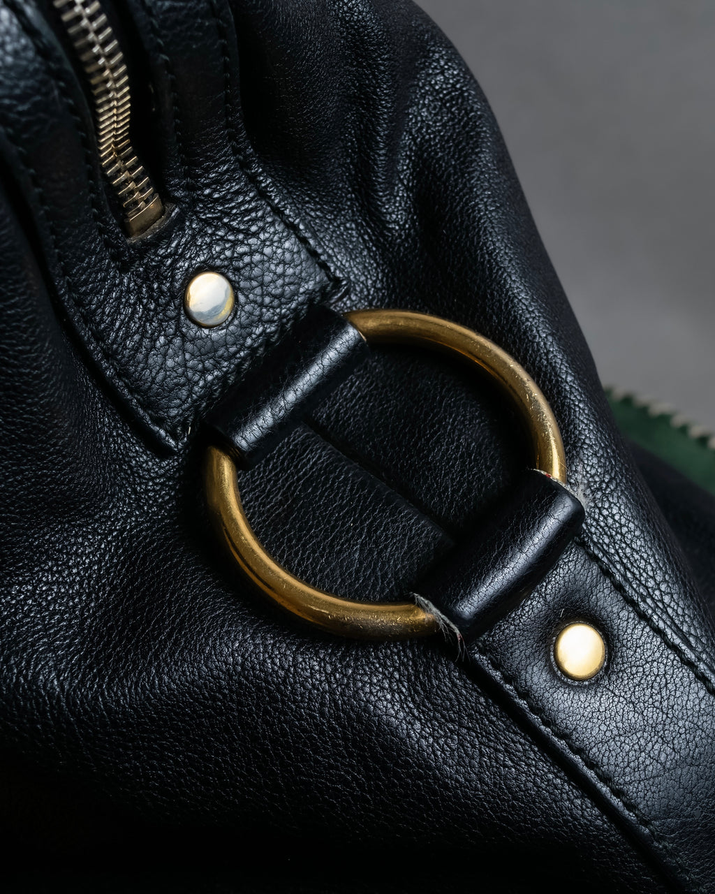 "YVES SAINT LAURENT" Gold parts design Muse toe leather bag