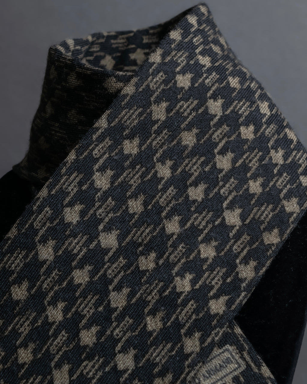 "ARMANI COLLEZIONI" Houndstooth wool necktie