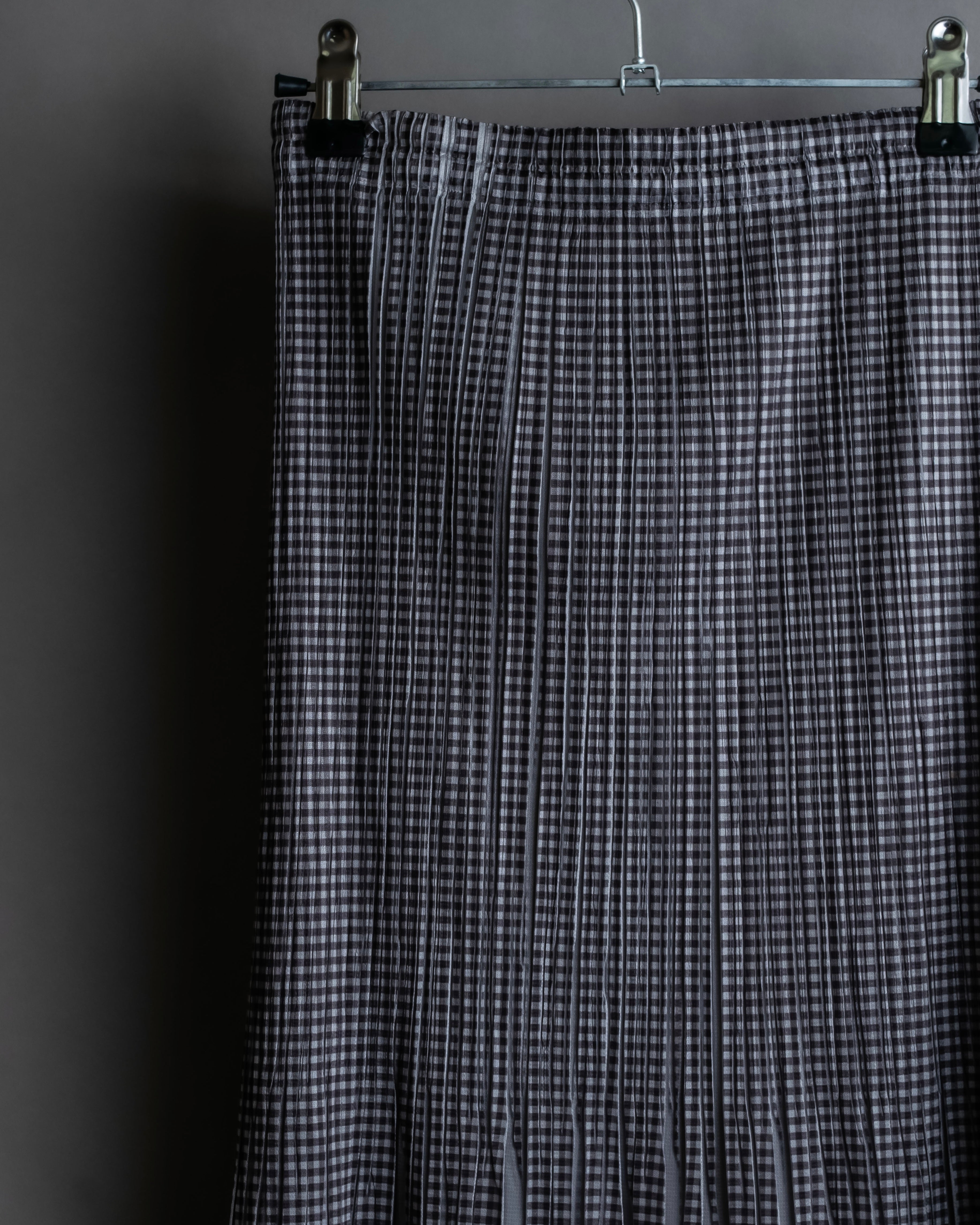 "PLEATS PLEASE ISSEY MIYAKE"
Gingham check sheer combination pleated skirt