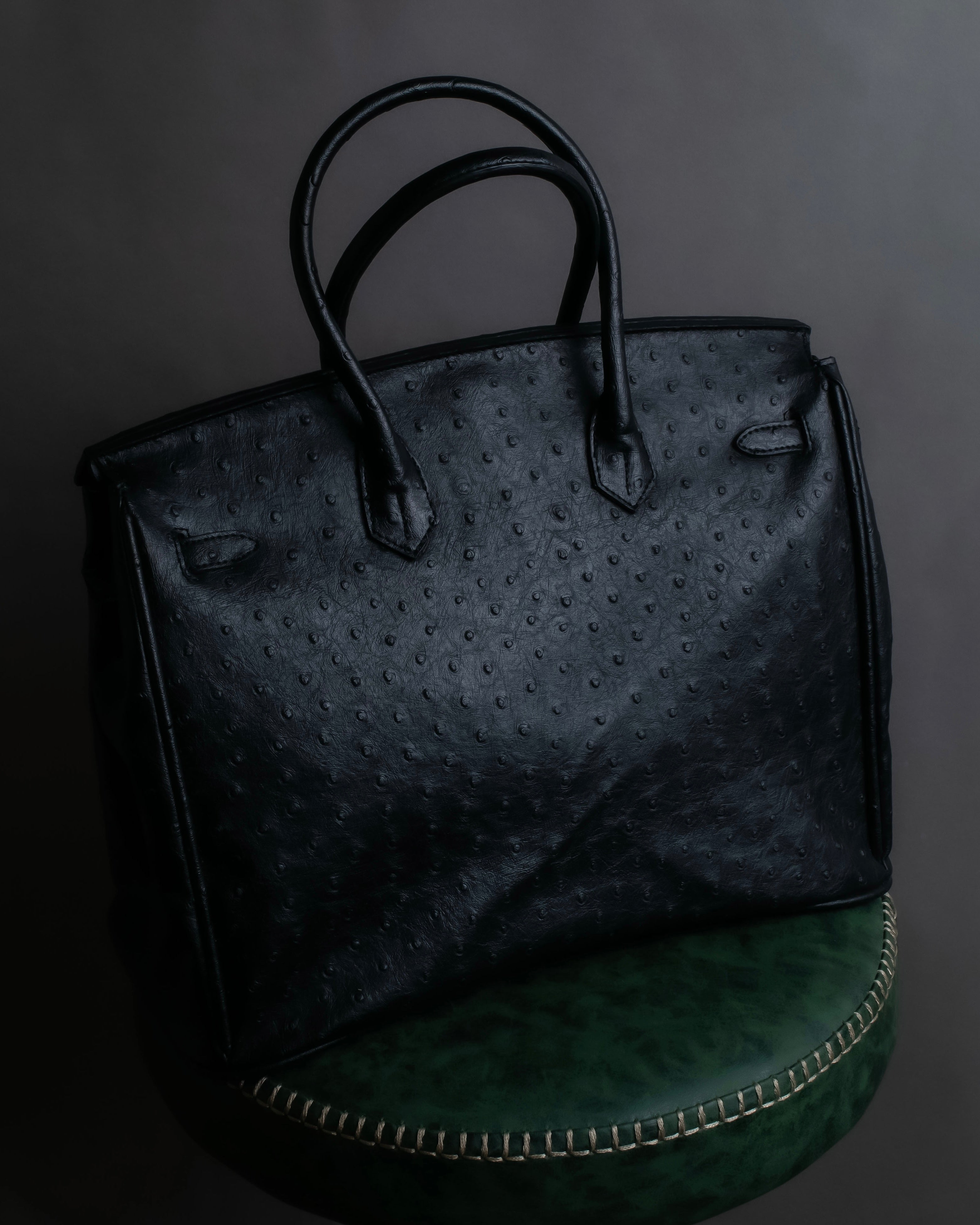 "Pierre Cardin" Turnlock design ostrich leather top handle bag