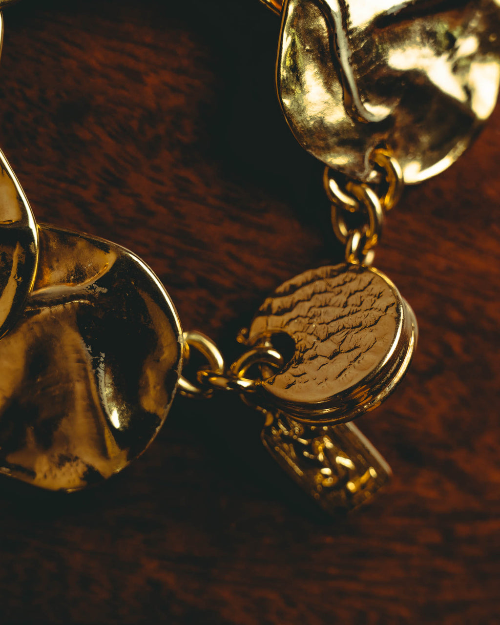 -SPECIAL- “Yves Saint Laurent” 80’s-90’s Hammered gold coin link bracelet