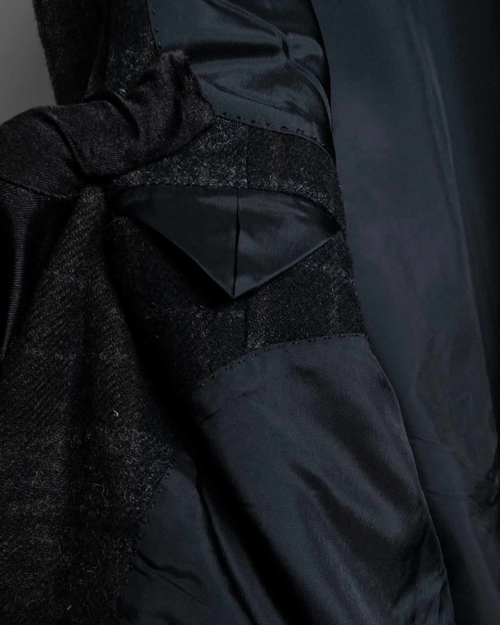 “COMME des GARÇONS HOMME”
88AW Boxy plaid tailored jacket