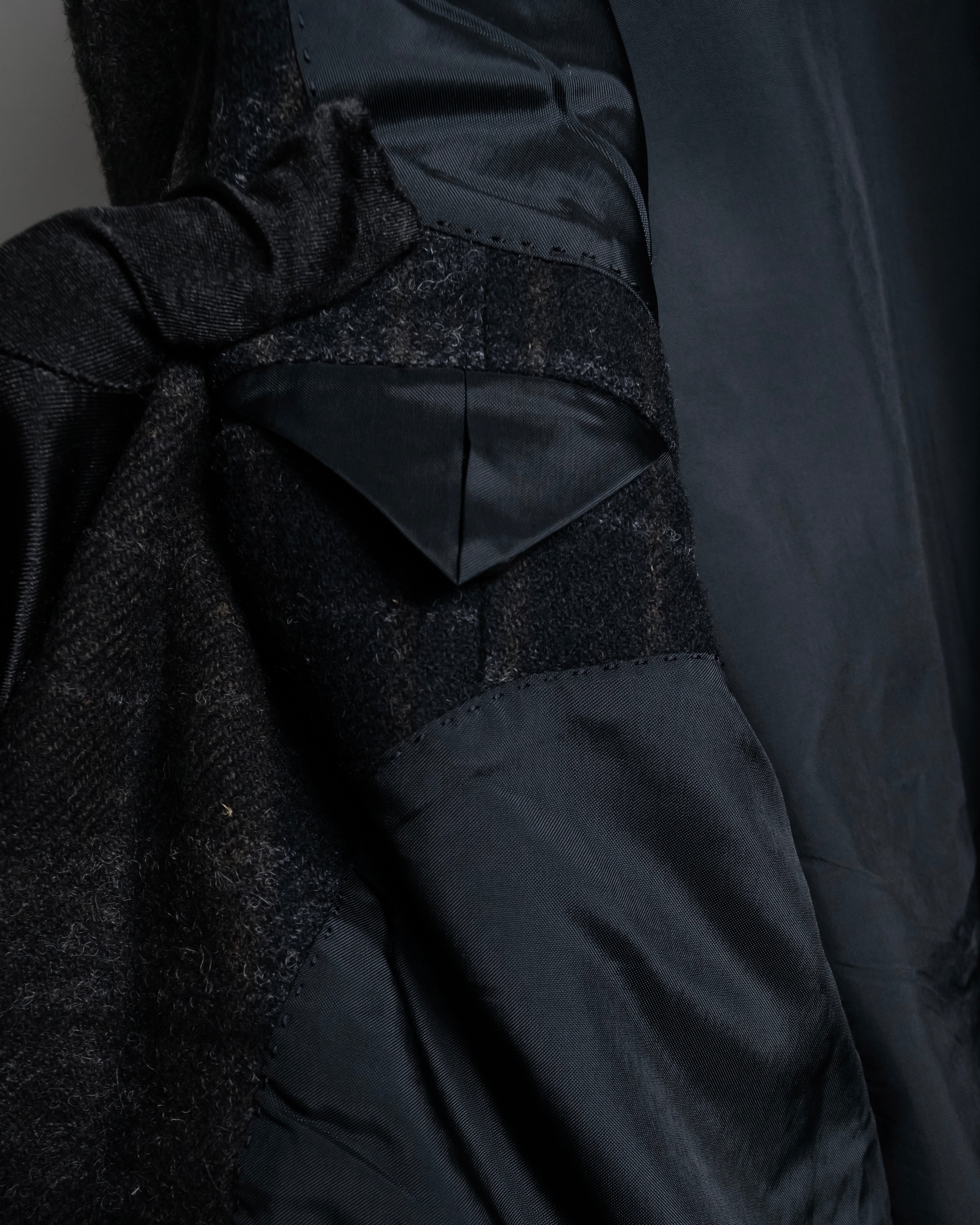 “COMME des GARÇONS HOMME”
88AW Boxy plaid tailored jacket