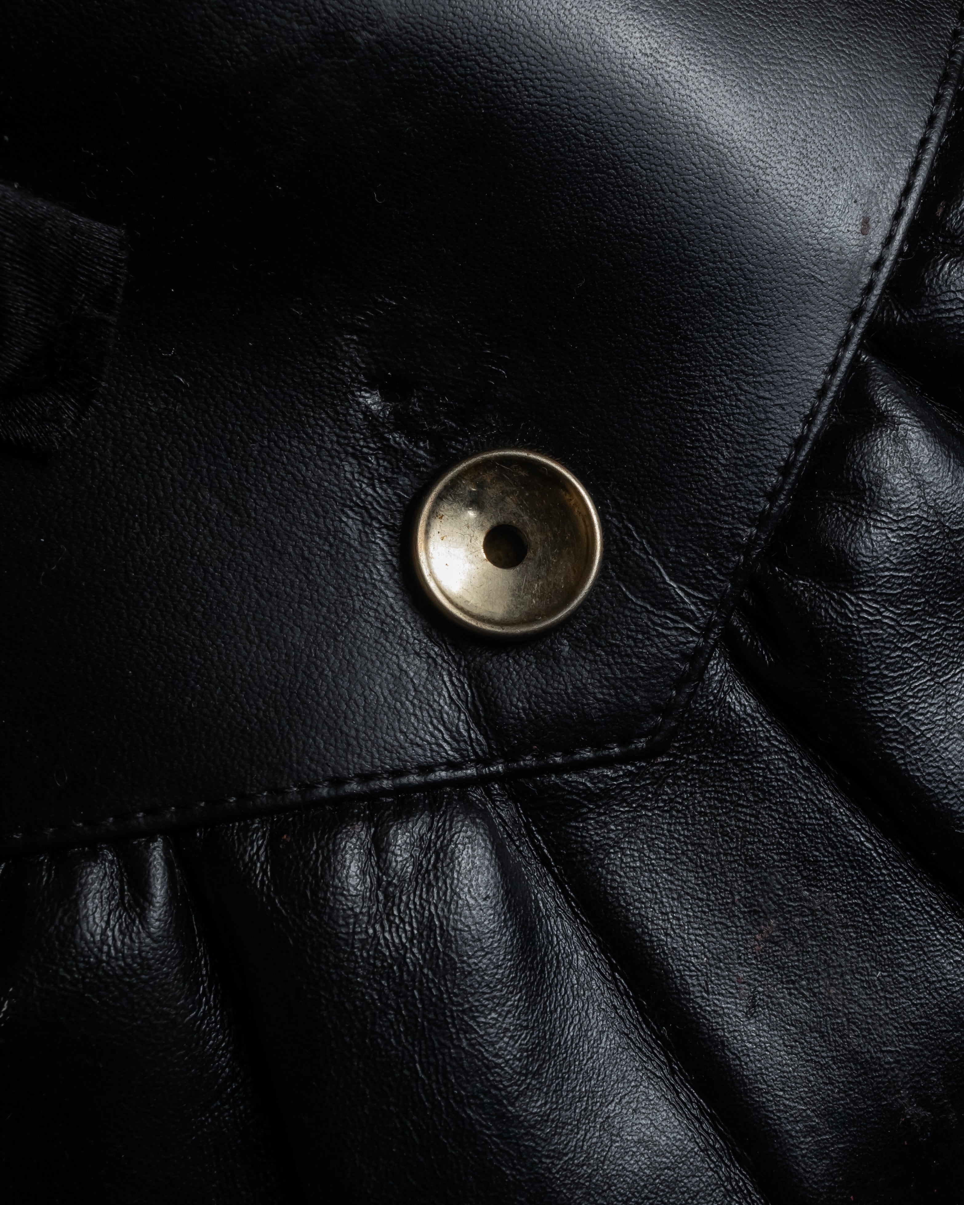 "YVES SAINT LAURENT" 80's-90's Logo engraved tassel detail bag