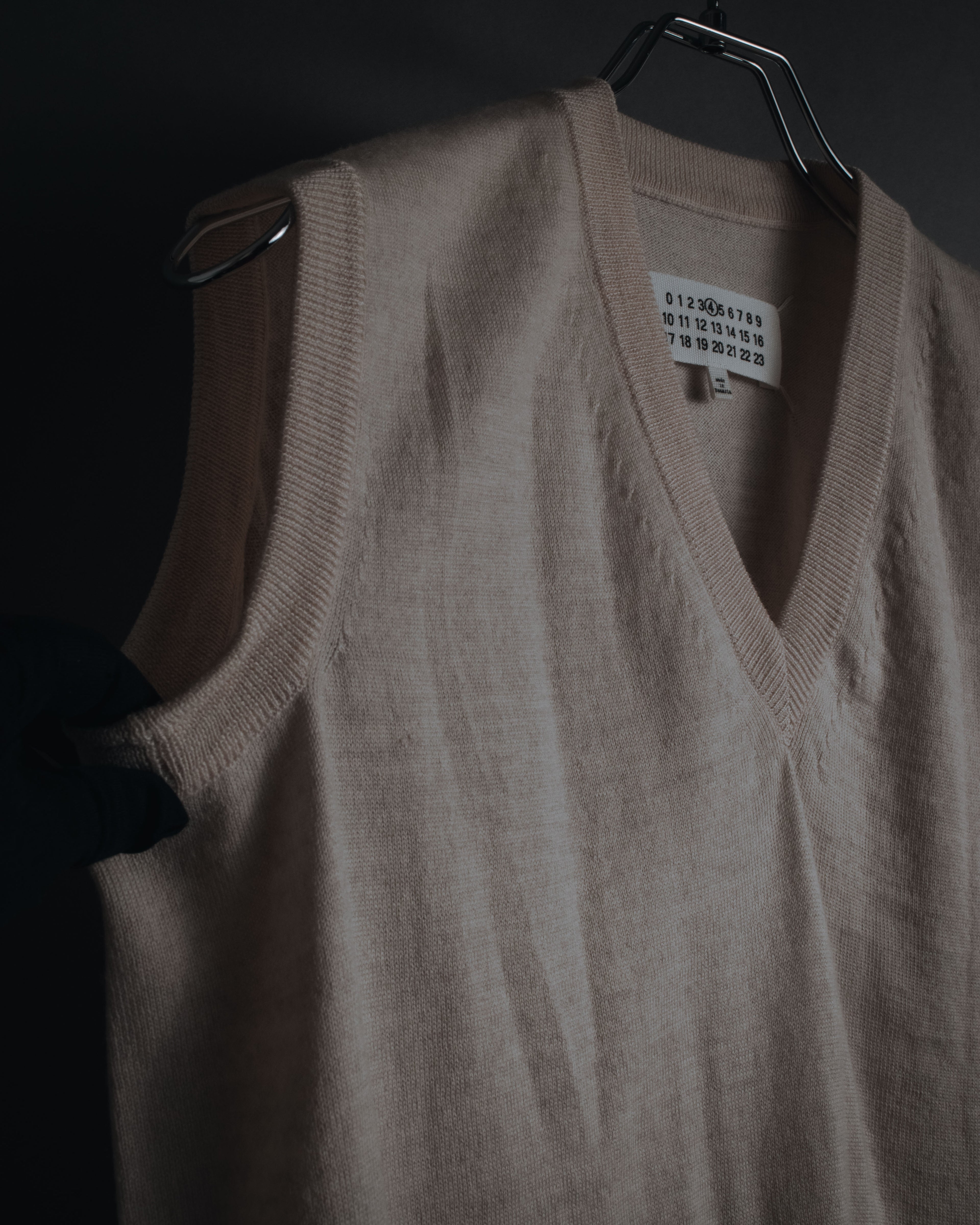 "Maison Margiela" 2014 AW Minimal v-neck knit vest