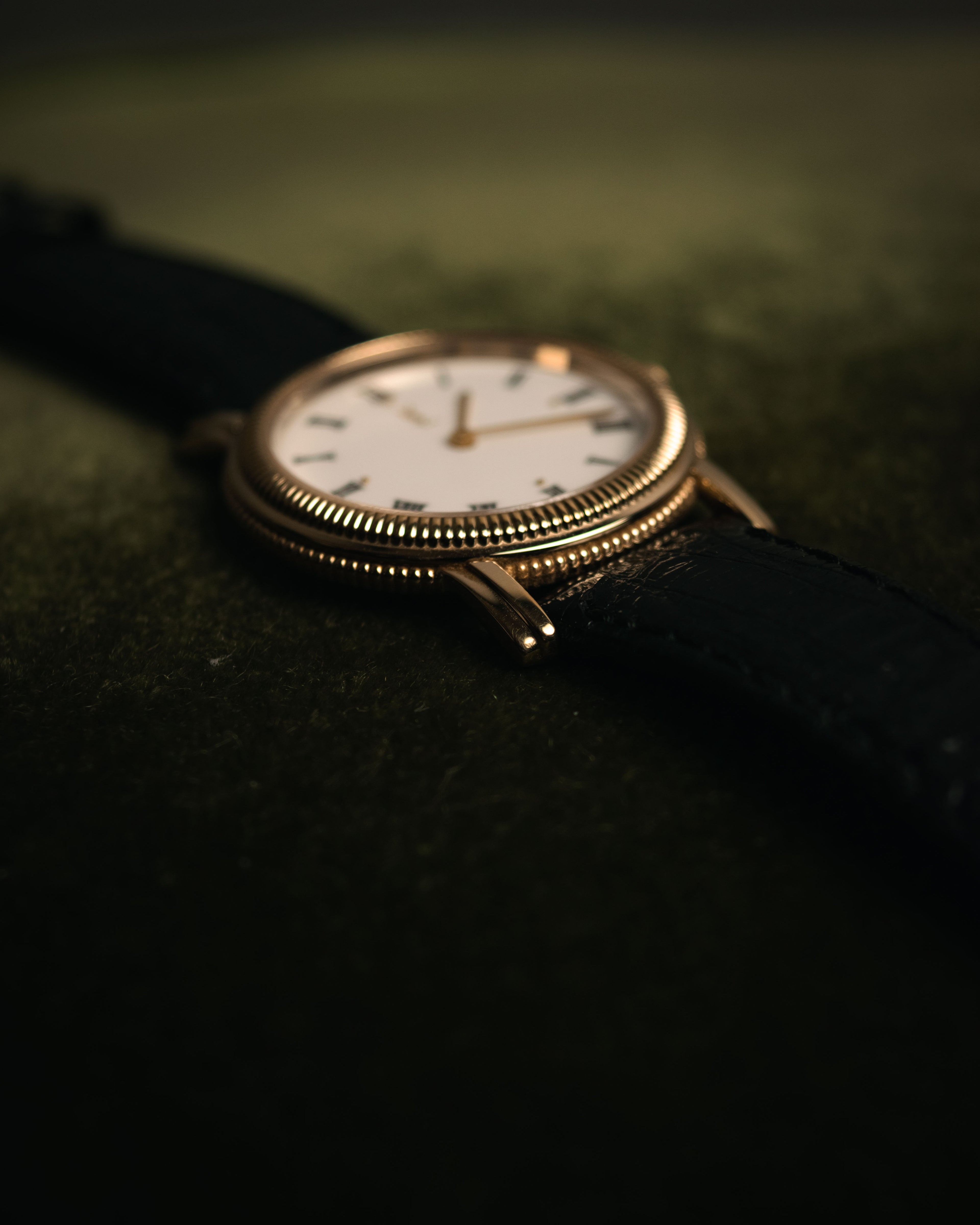 “Yves Saint Laurent” 80’s-90’s coin edge quartz leather watch