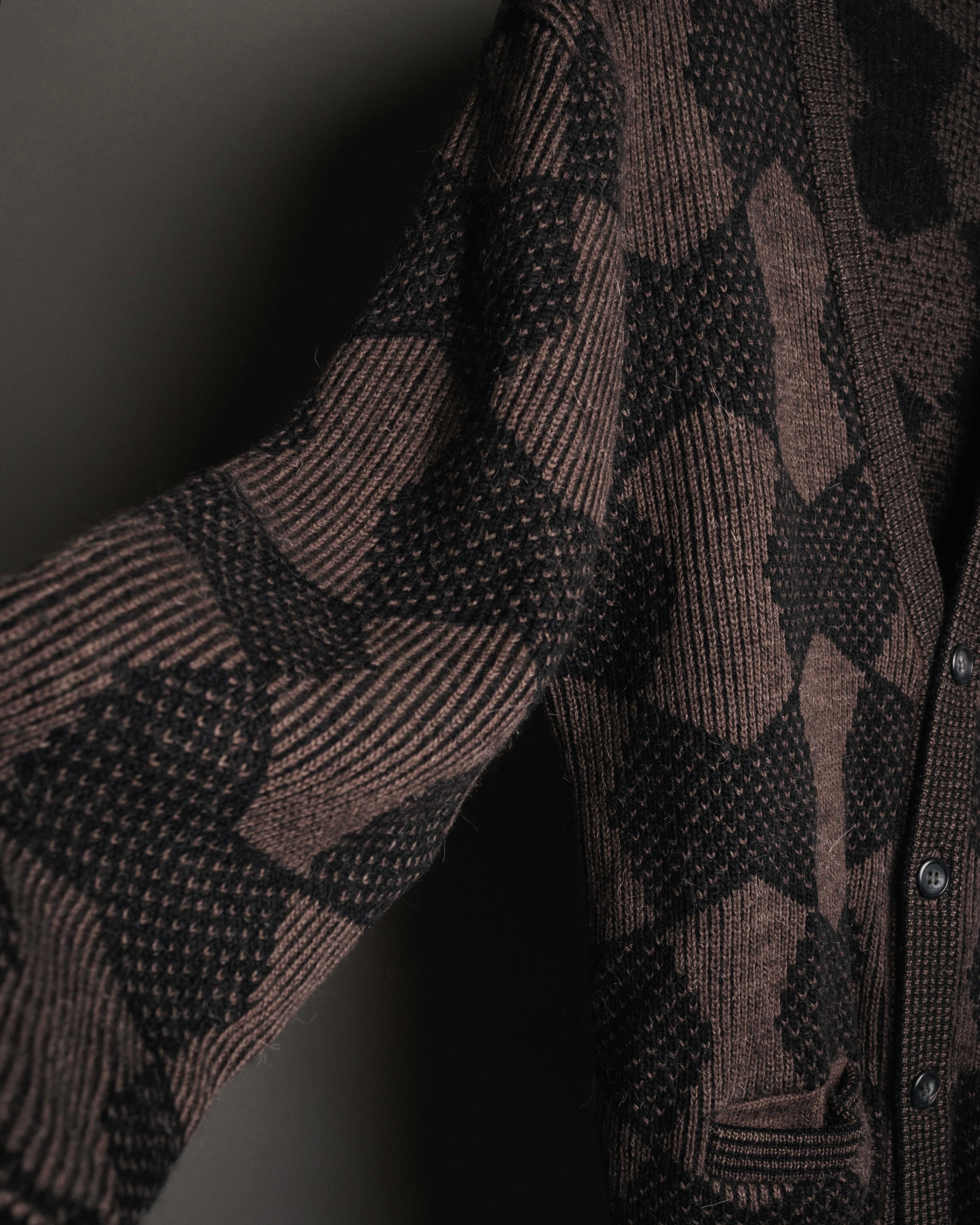 “Yves Saint Laurent” 80’s-90’s geometric knit cardigan