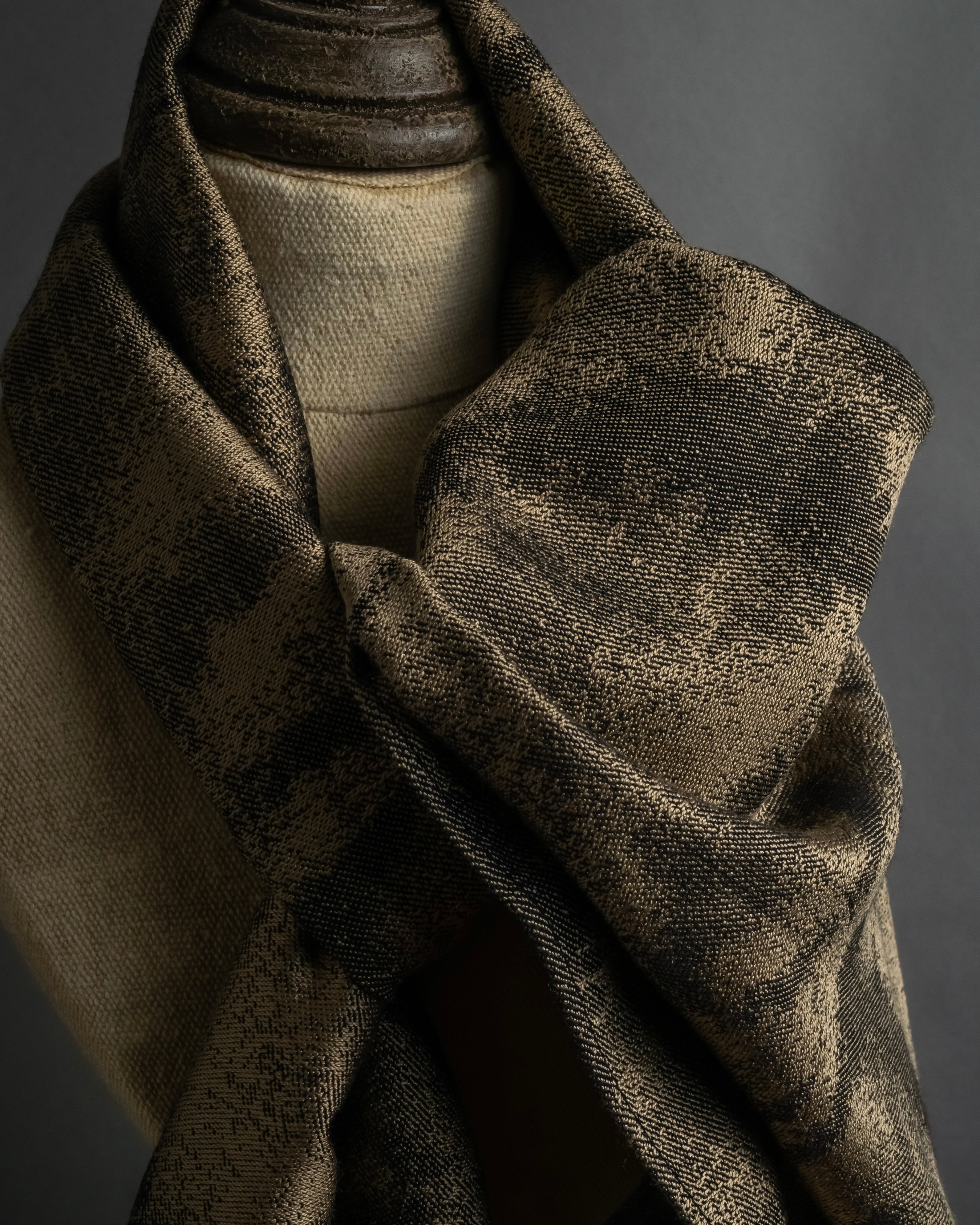 -SPECIAL- "Christian Dior"
90's-00's Abstract Expression Pattern Large Stole