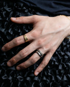 "VENDOME" Crystal attached wave band ring