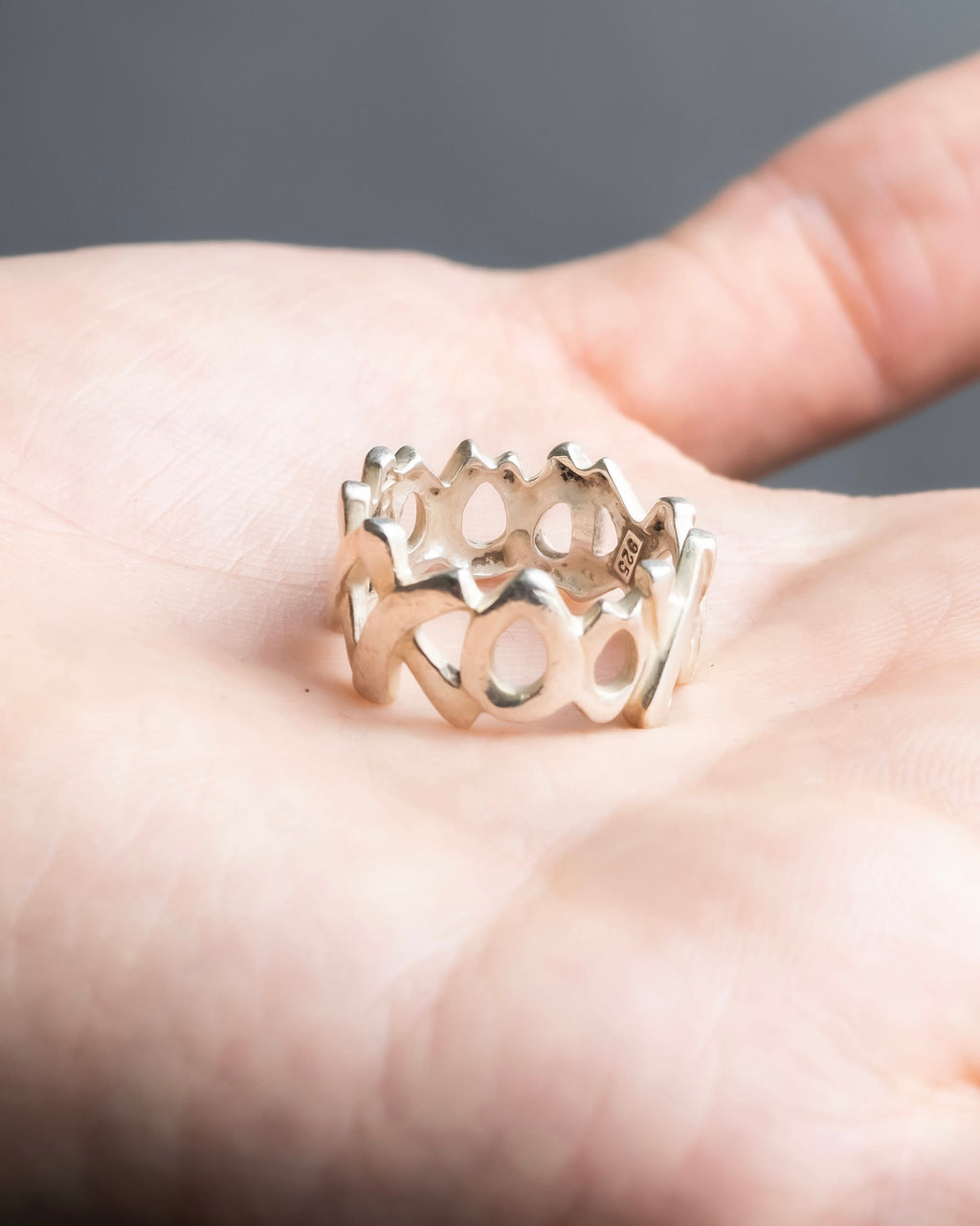 "Tiffany&Co" Paloma picasso love and kiss xo motif ring