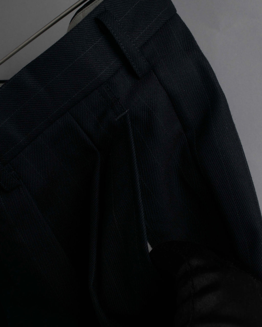 "YVES SAINT LAURENT" 00's shadow stripe pattern beautiful tailoring set up