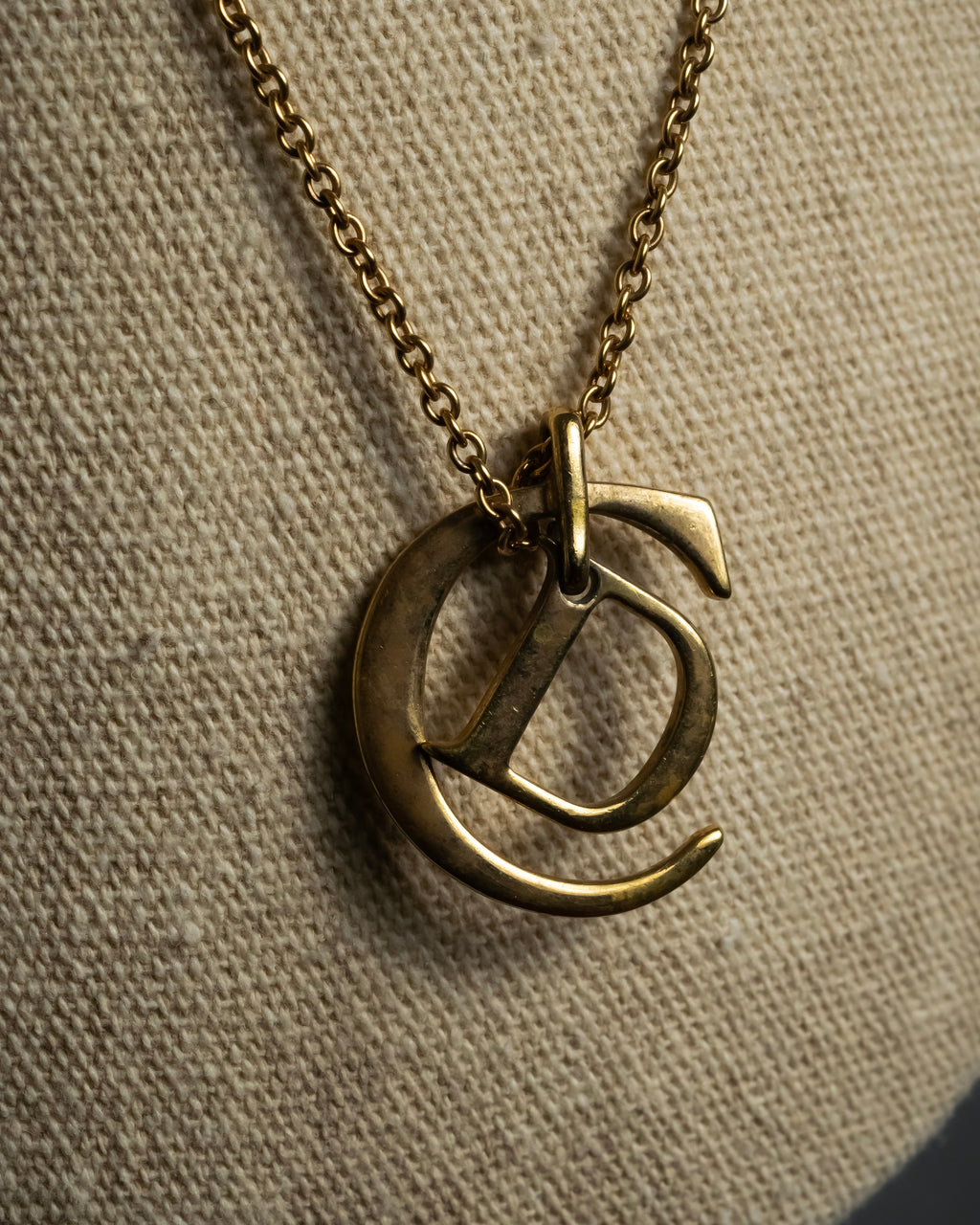 "Dior" CD logo iconic top design necklace