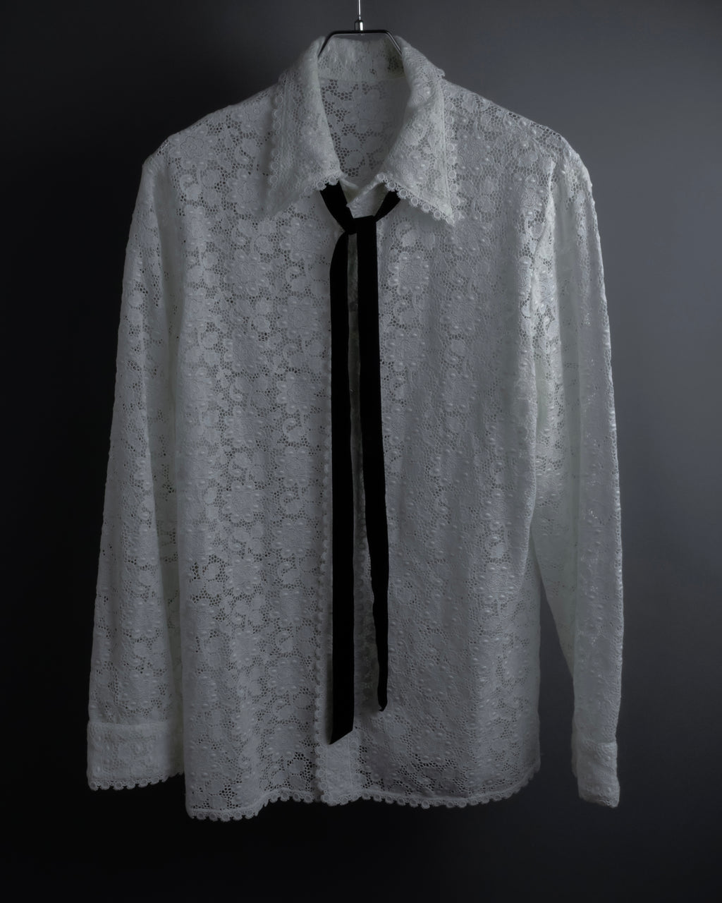 "GUCCI" Michele period floral lace design bow tie shirt