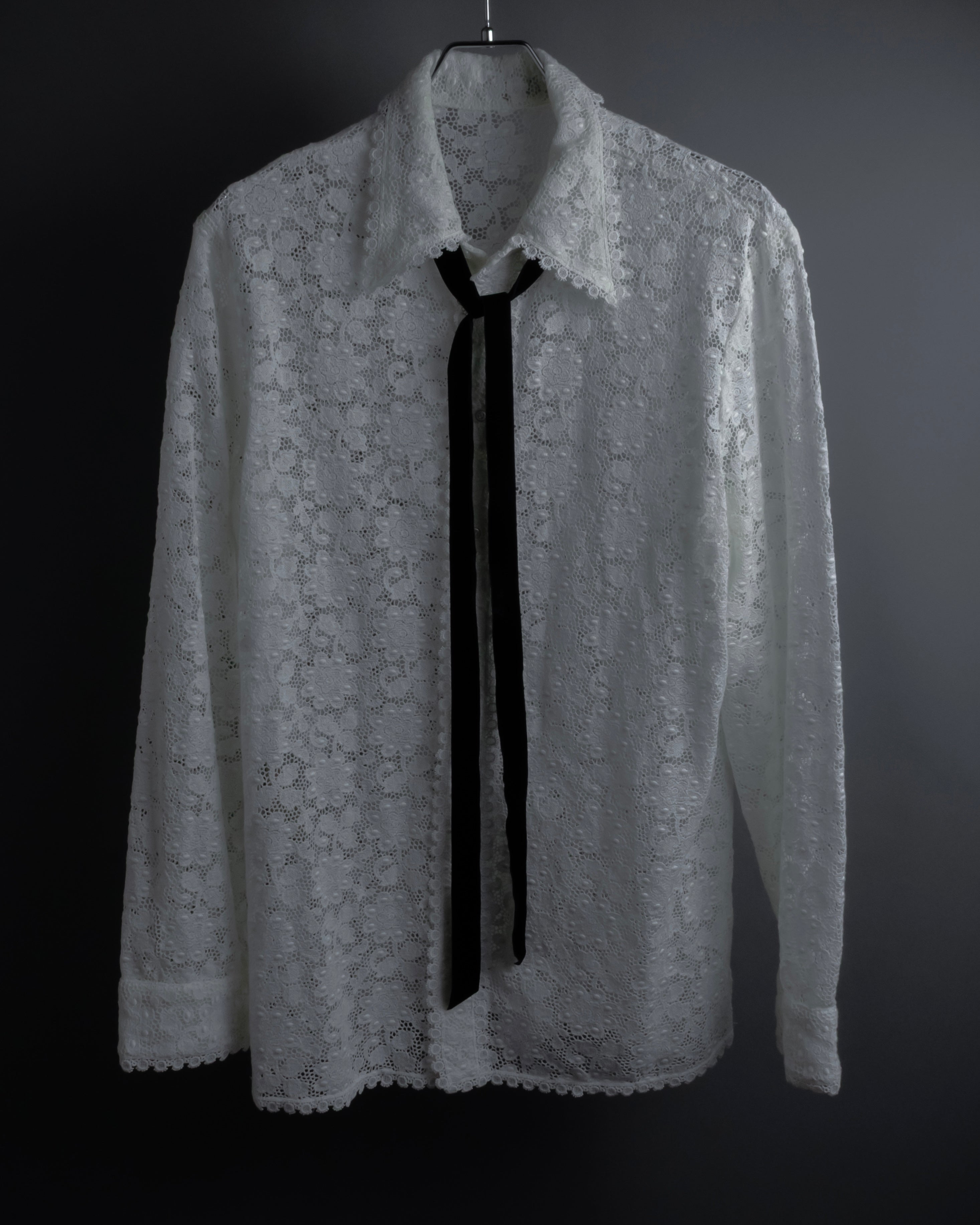 "GUCCI" Michele period floral lace design bow tie shirt