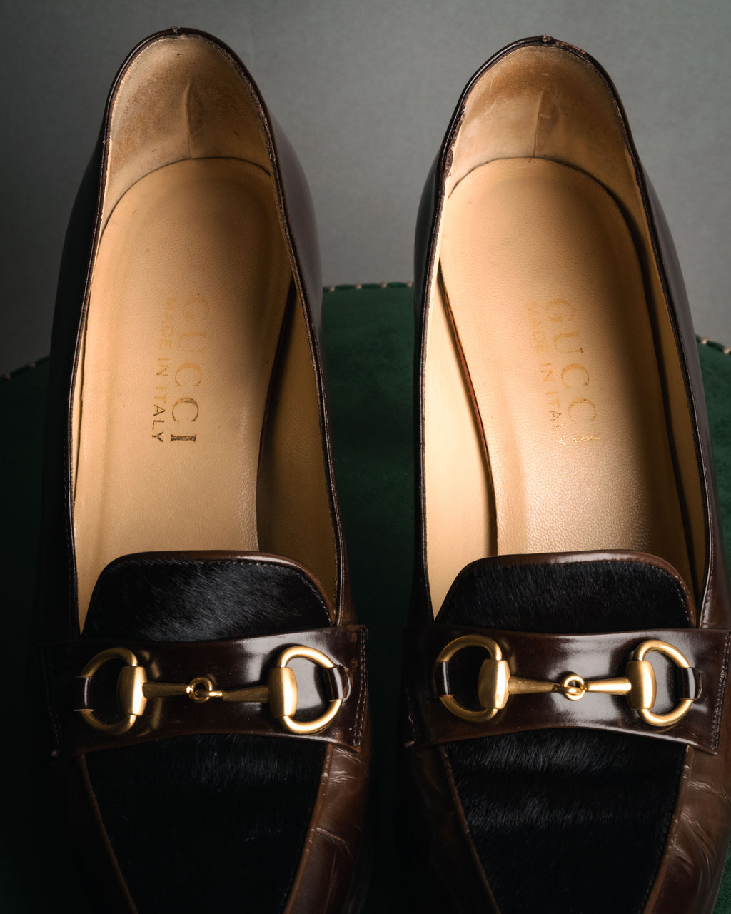 “GUCCI” 90’s-00’s patent leather horsebit pumps