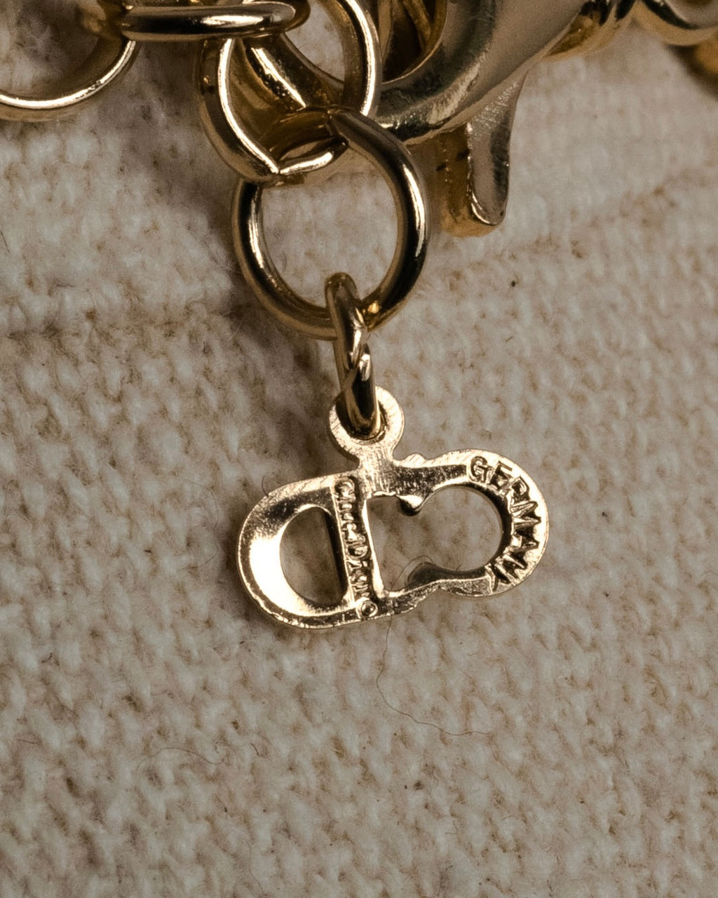 “Christian Dior” 90’s Crystal knot rope necklace