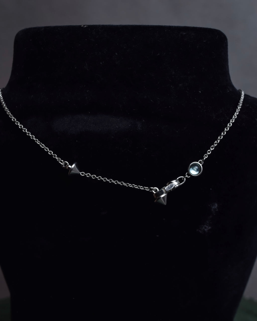 "GUCCI" Heart motif silver necklace