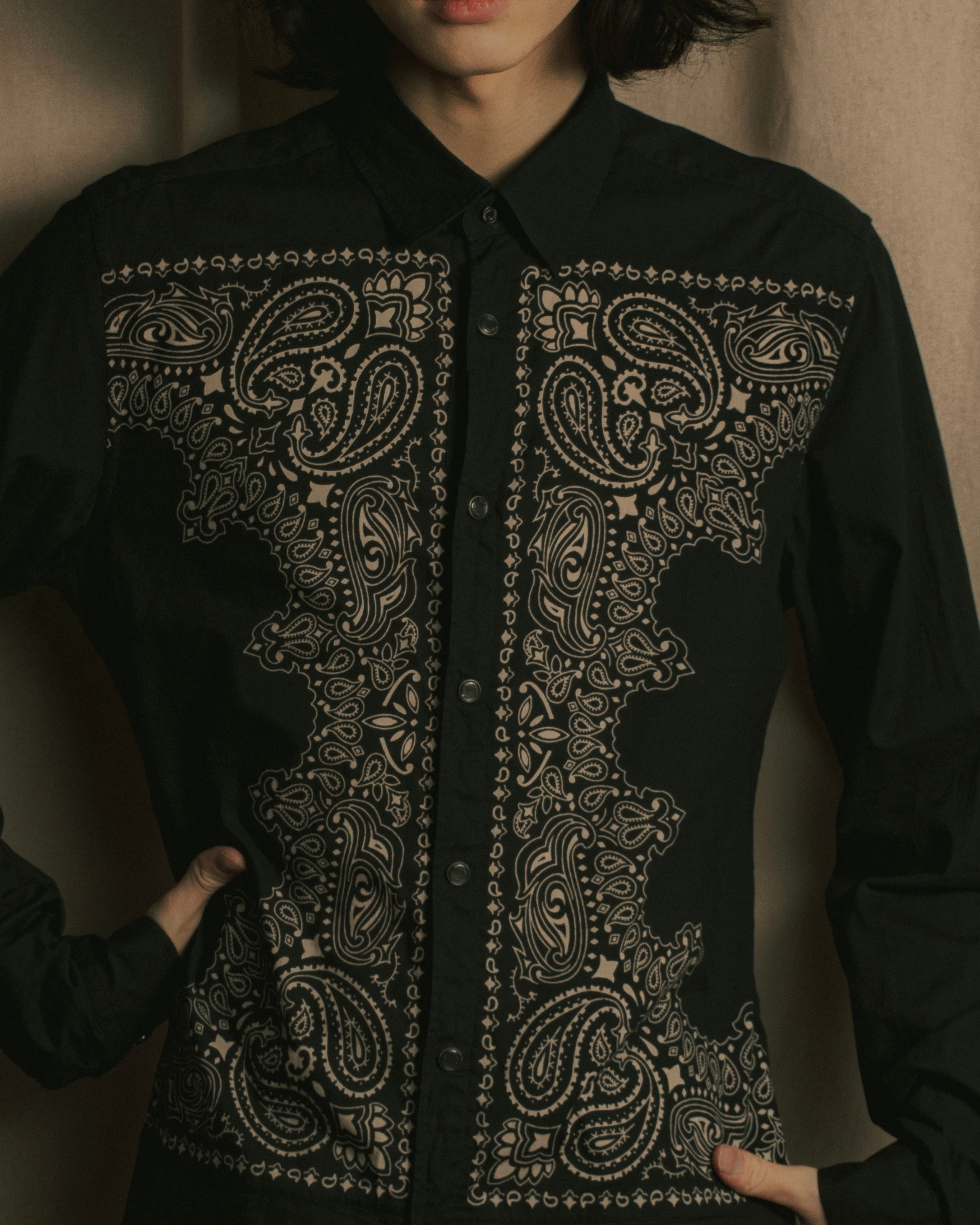 “GUCCI” 2011-12 Bandana panel print shirt