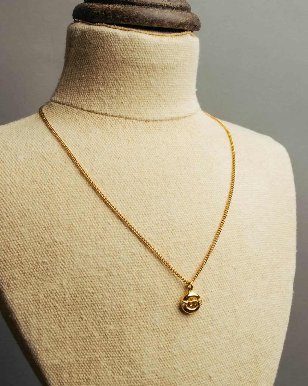 "Christian Dior" 80's-00's Gold tone cd pendant necklace