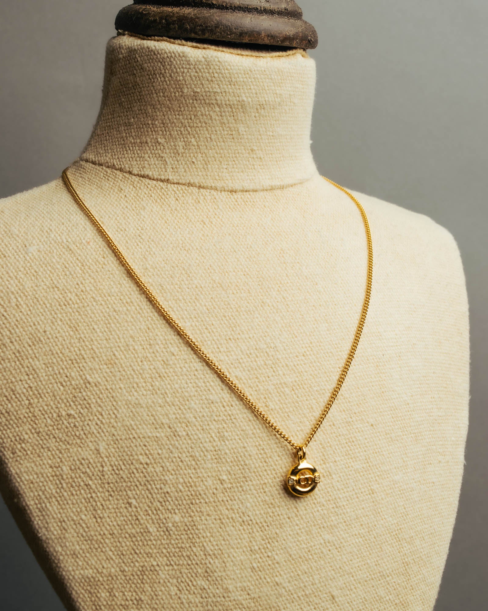 "Christian Dior" 80's-00's Gold tone cd pendant necklace