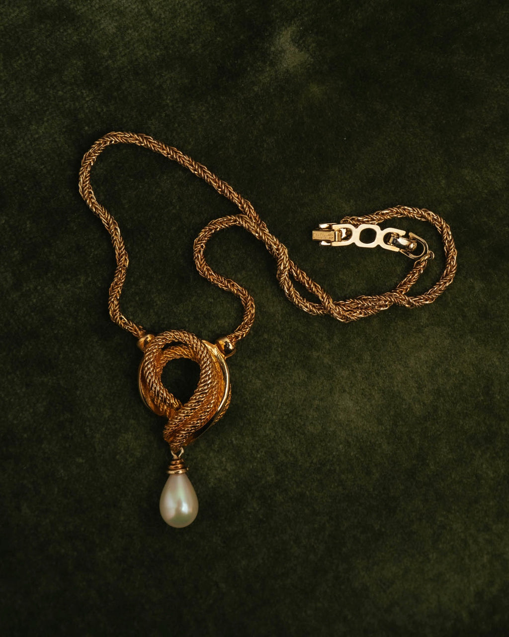 –SPECIAL– “Christian Dior” 80’s-90’s rope knot pearl drop necklace