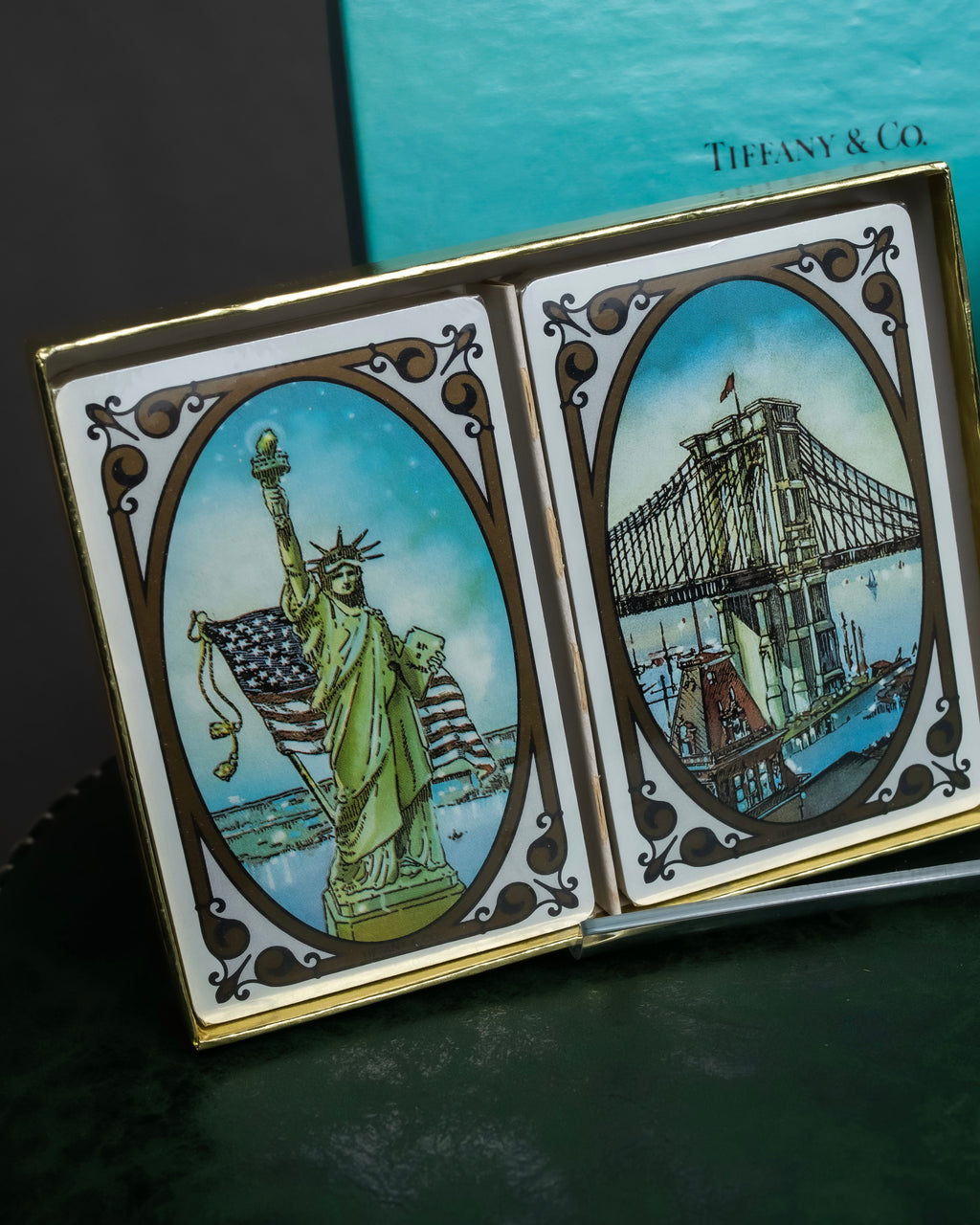 "Tiffany&Co" American motif playing card set